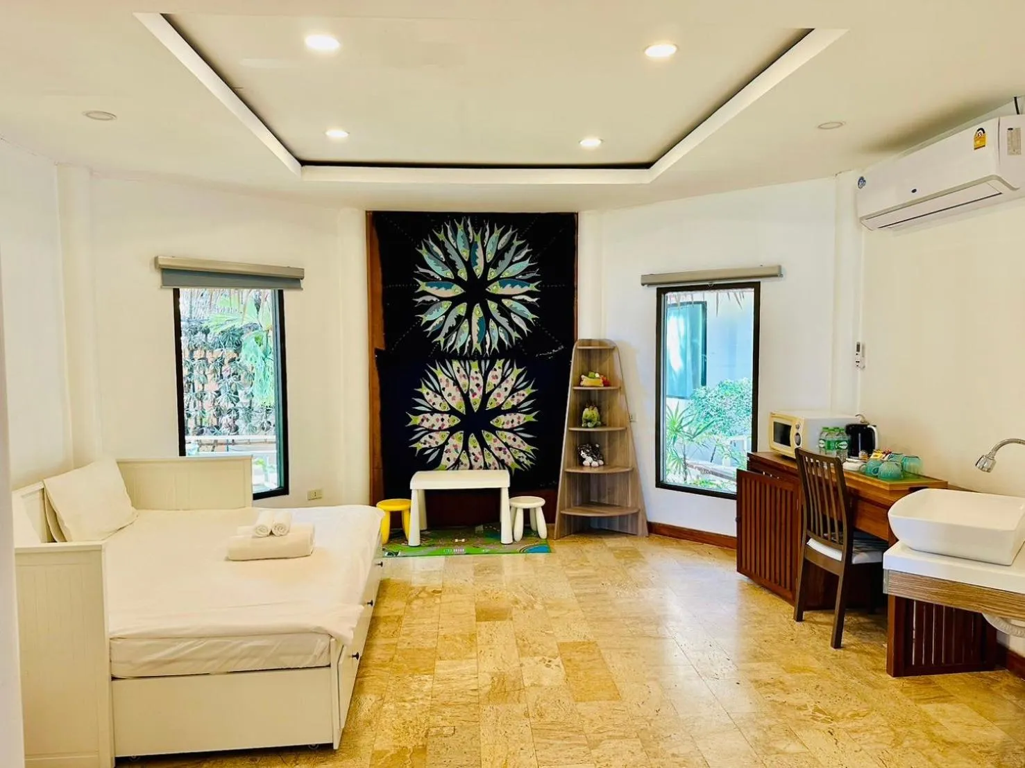 Bed in Twin Bay Resort Koh Lanta