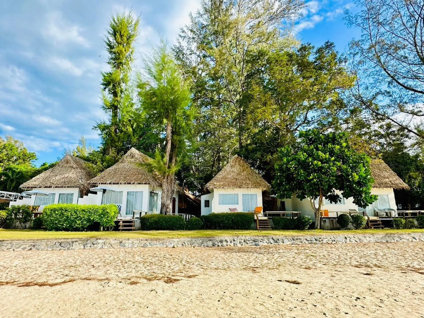 Property building in Twin Bay Resort Koh Lanta