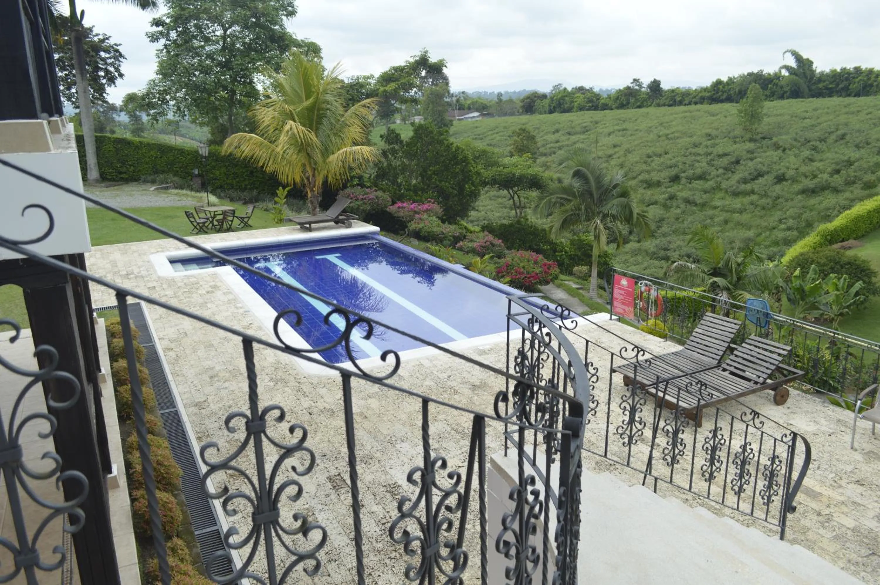Swimming pool in Hotel Campestre la Navarra