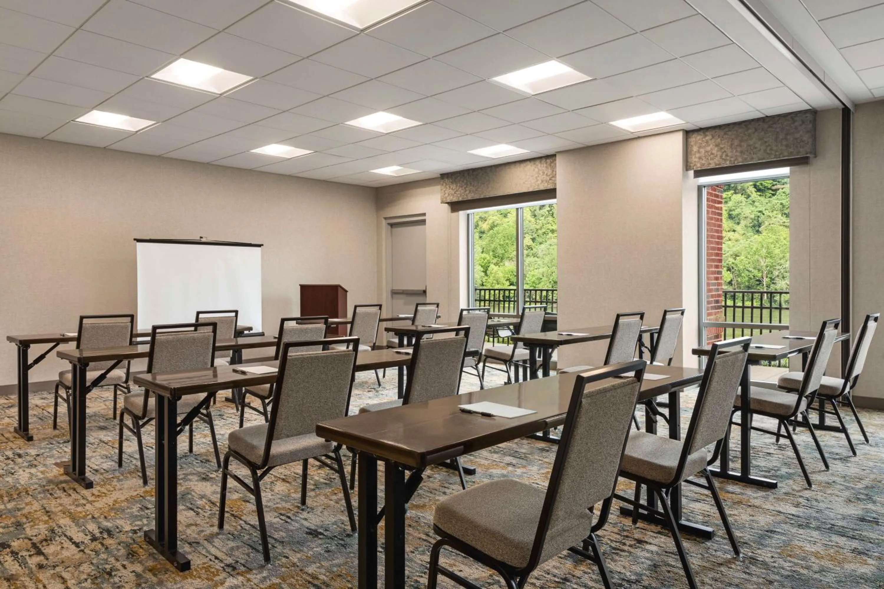 Meeting/conference room in Hampton Inn & Suites Pittsburgh Waterfront West Homestead