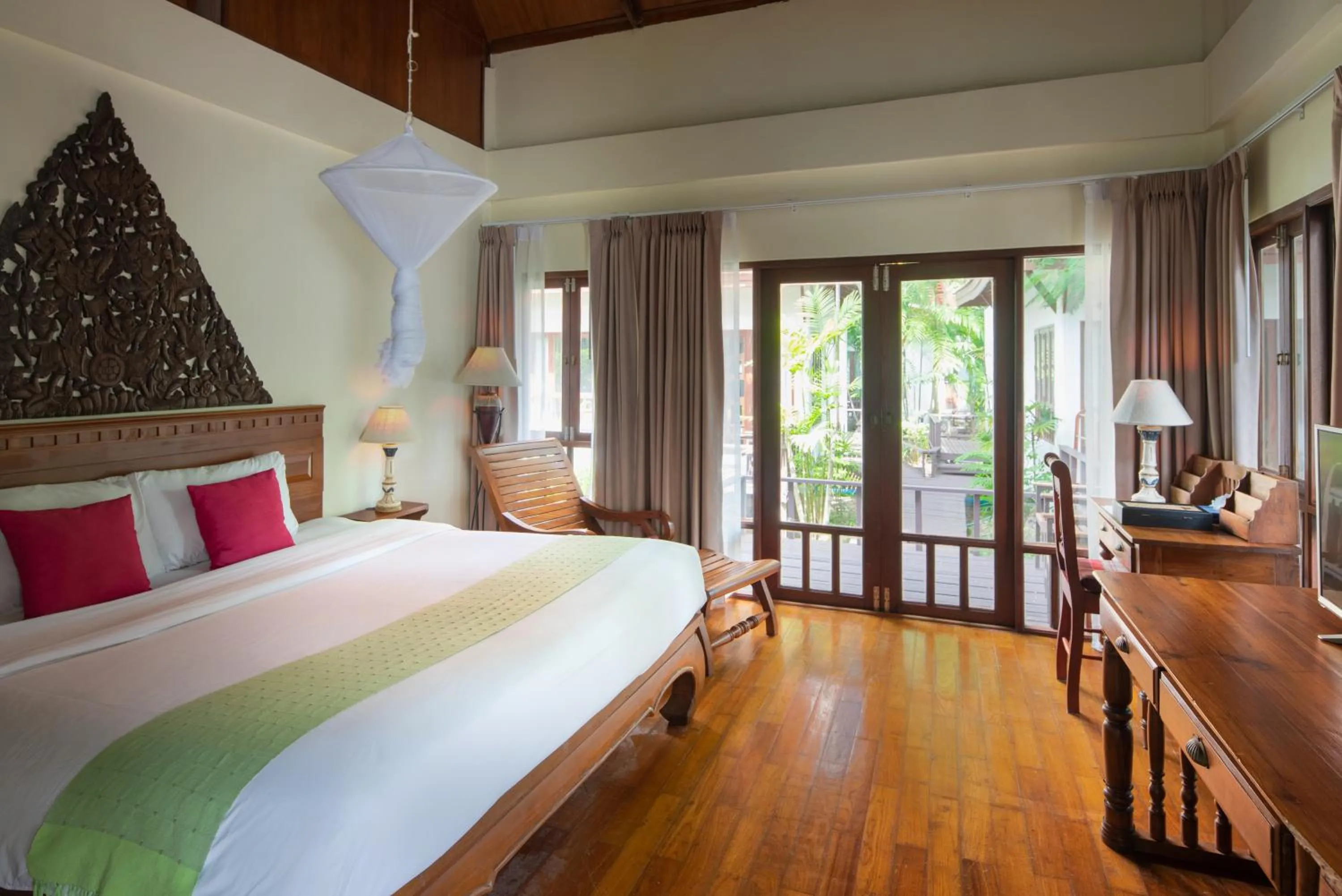 Photo of the whole room, Bed in Royal Lanta Resort & Spa