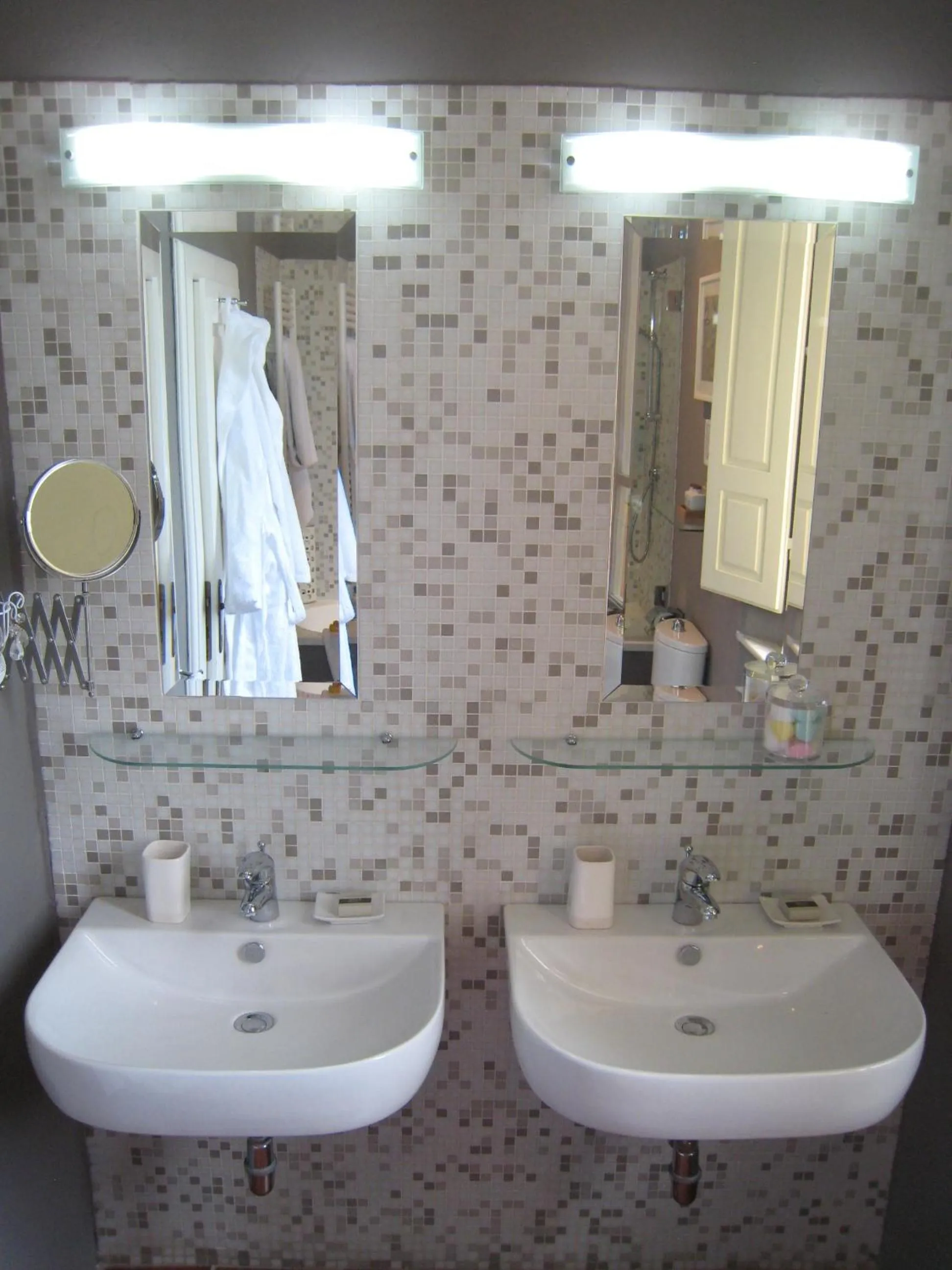 Bathroom in Fontelunga Hotel & Villas