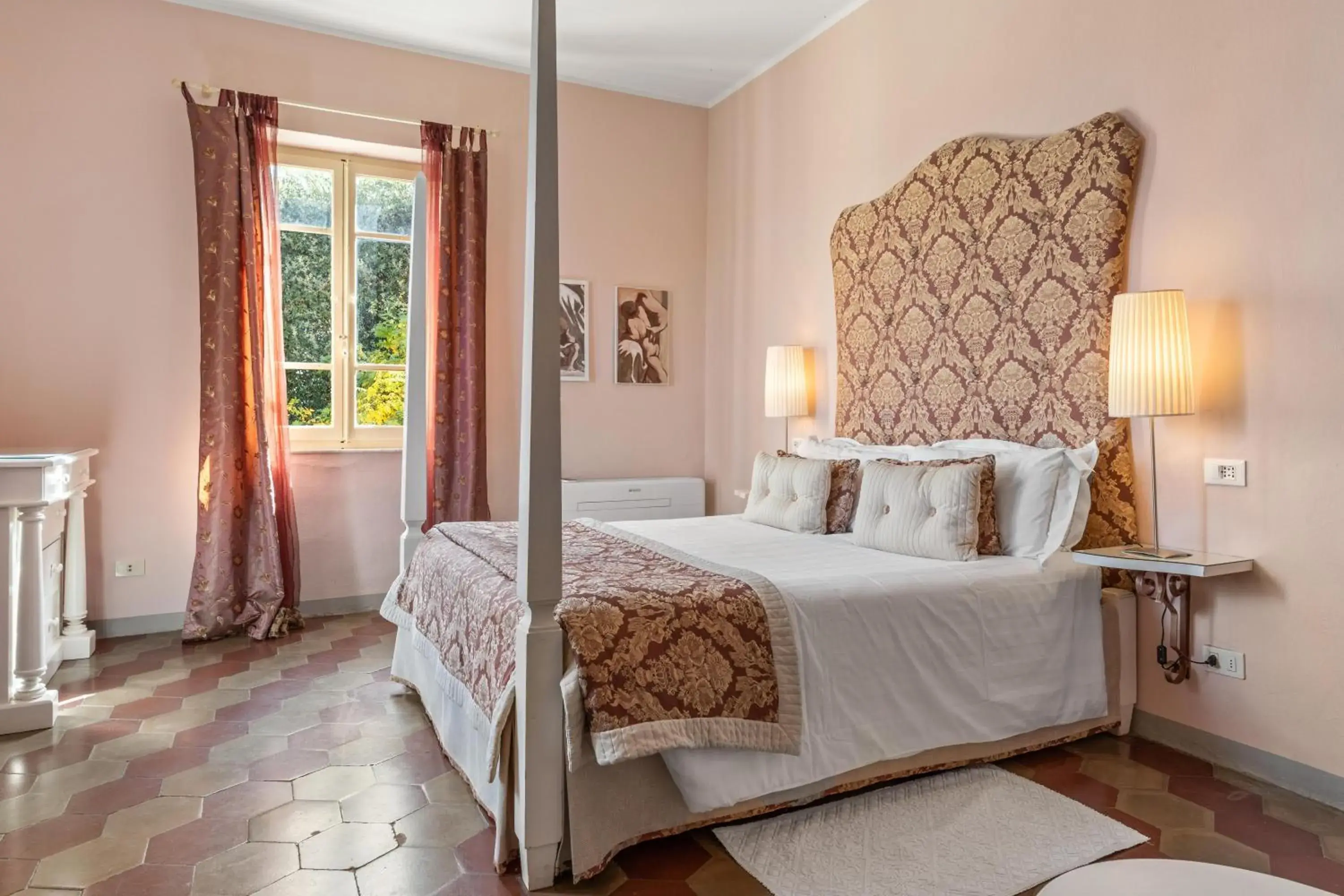 Deluxe Double Room with Valley View in Fontelunga Hotel & Villas Deluxe Double Room with Valley View in Fontelunga Hotel & Villas