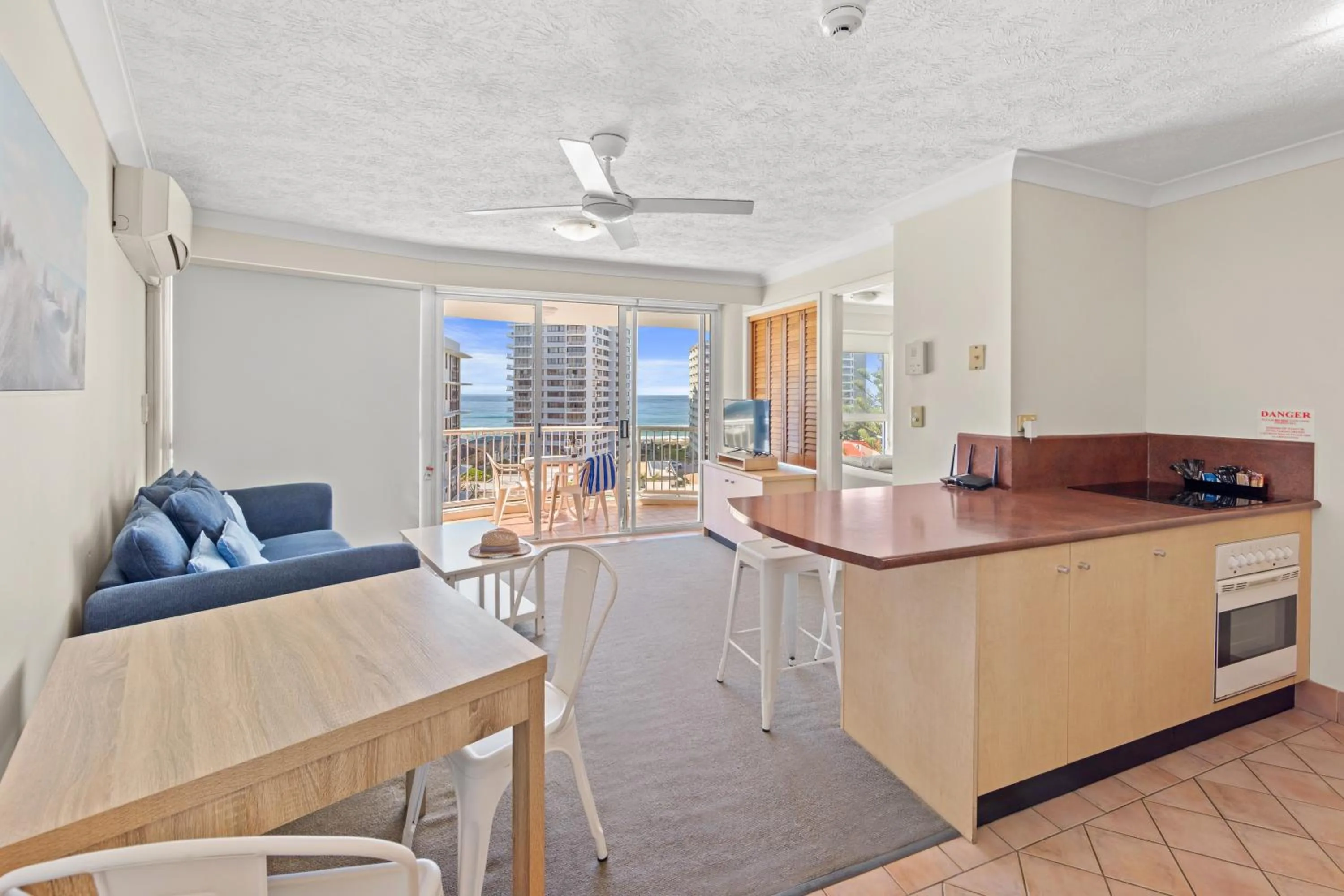 Kitchen or kitchenette in Surf Parade Resort