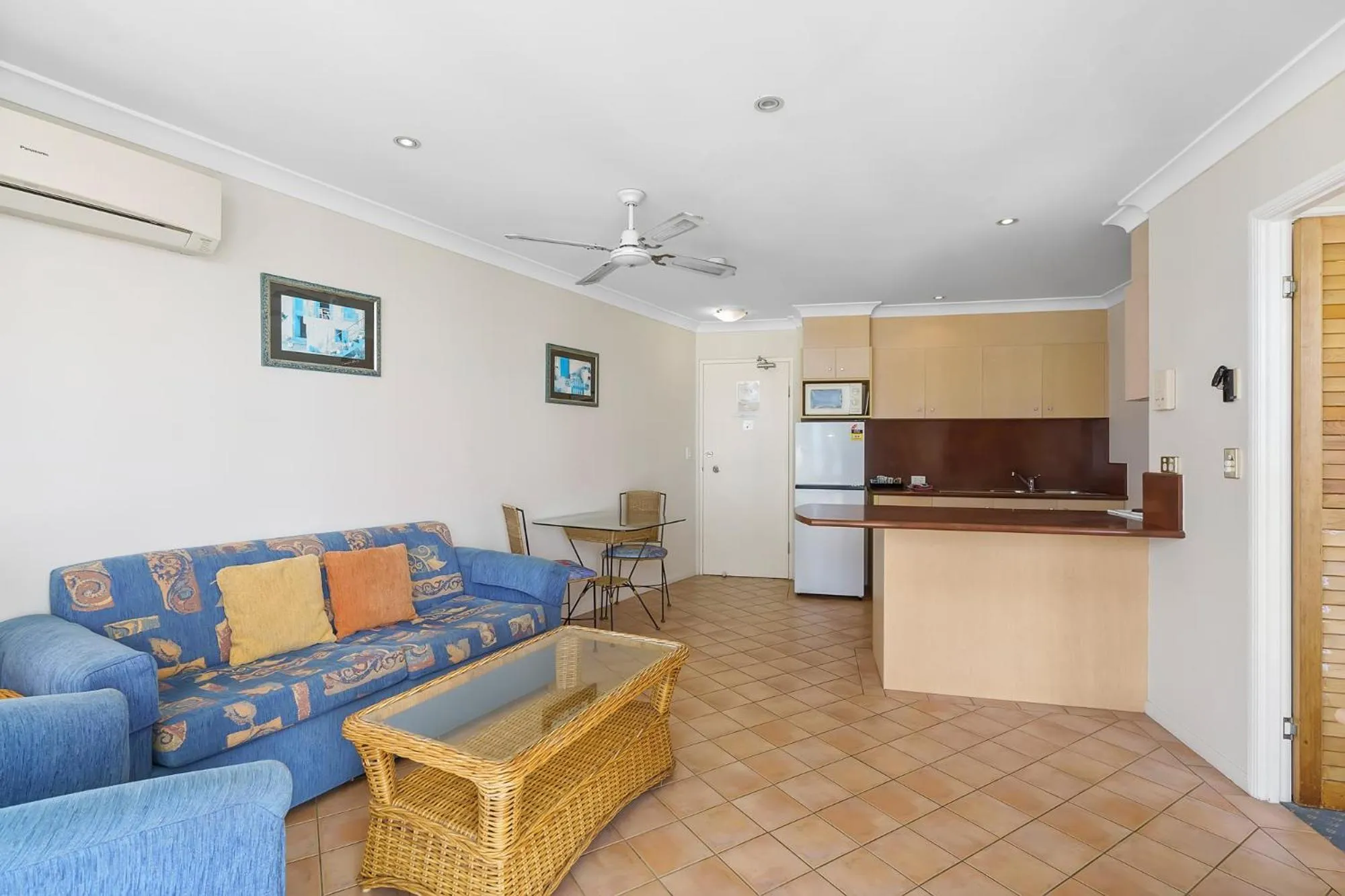 Living room in Surf Parade Resort