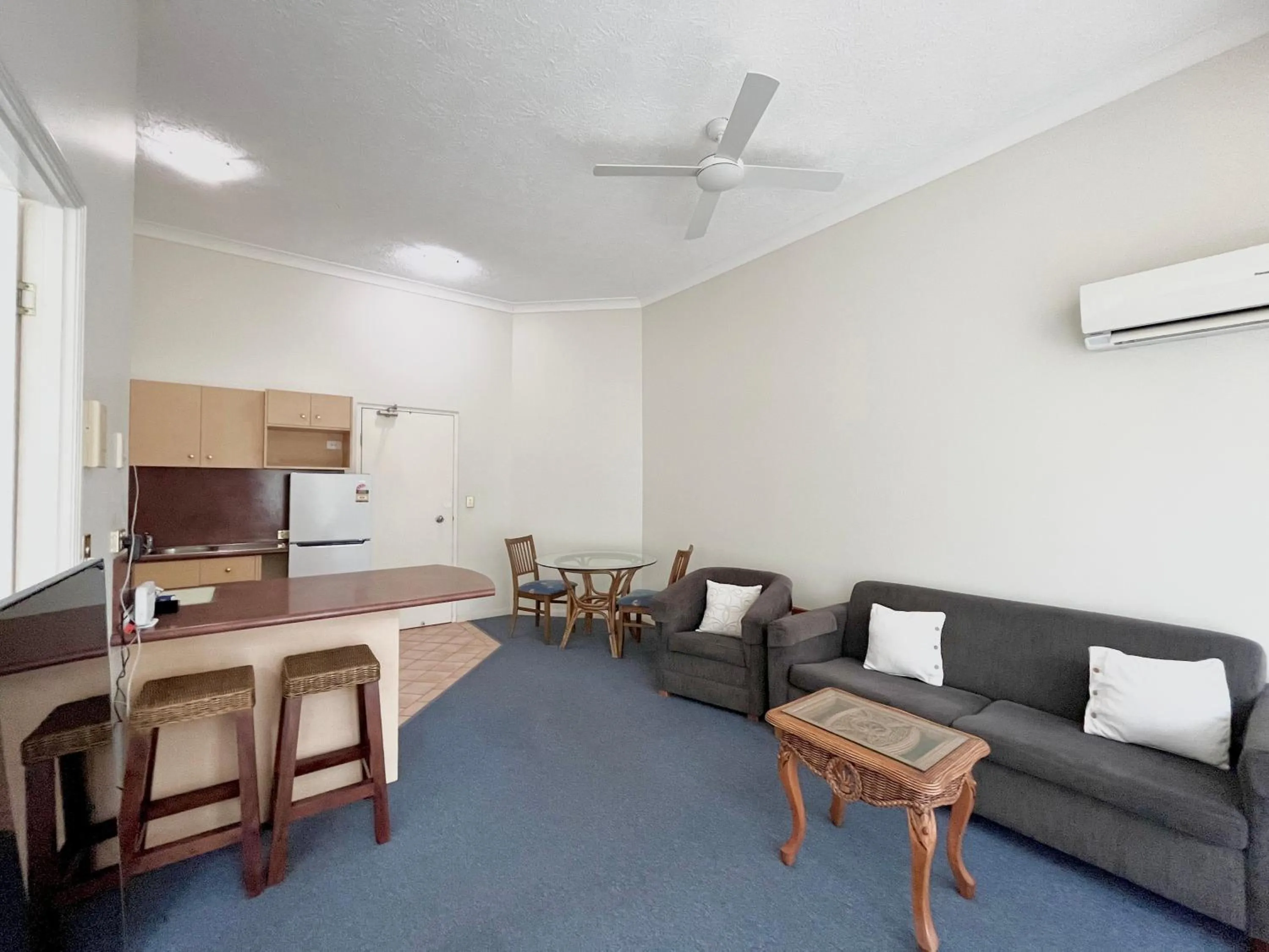 Living room in Surf Parade Resort