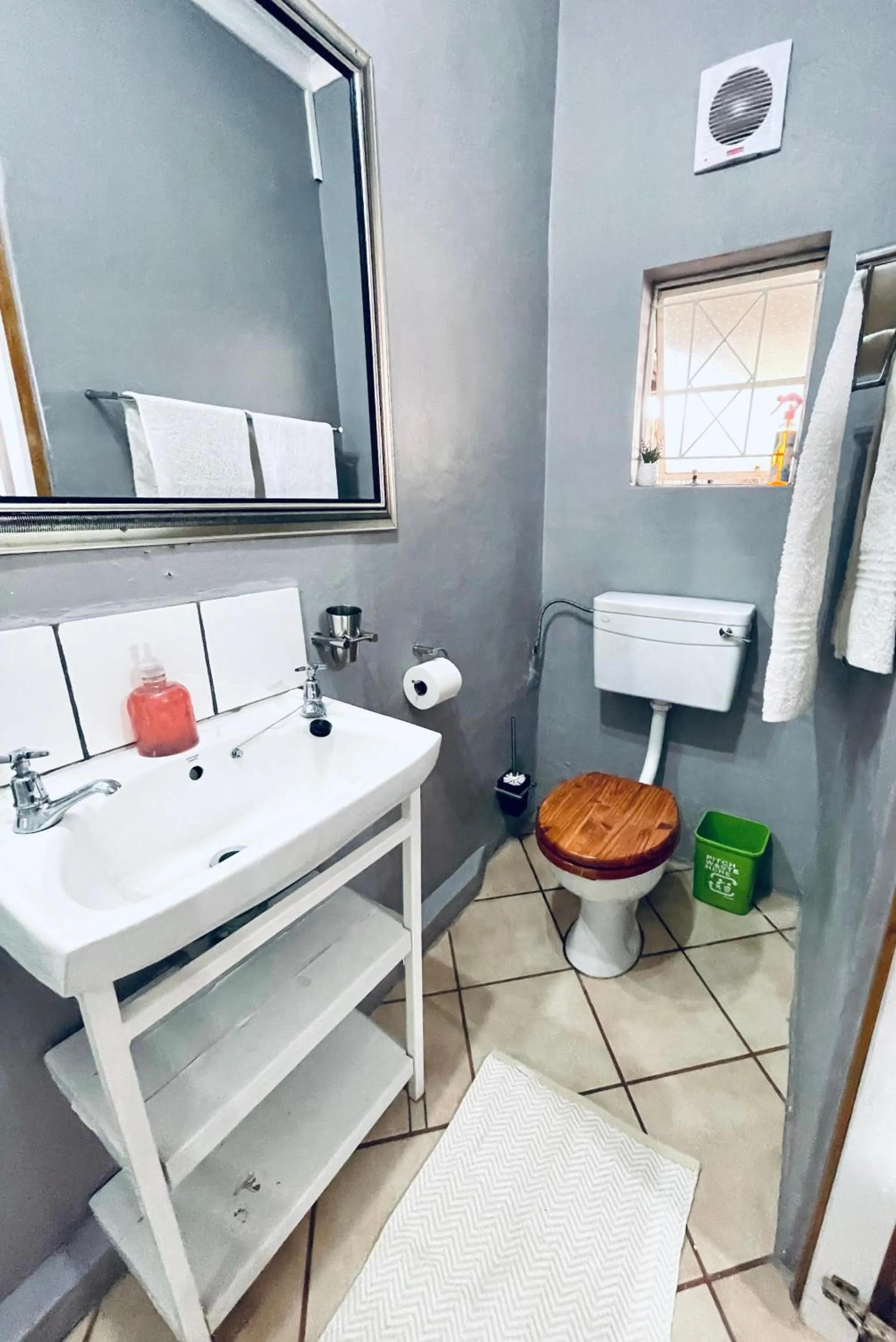 Bathroom in Madeira Bed