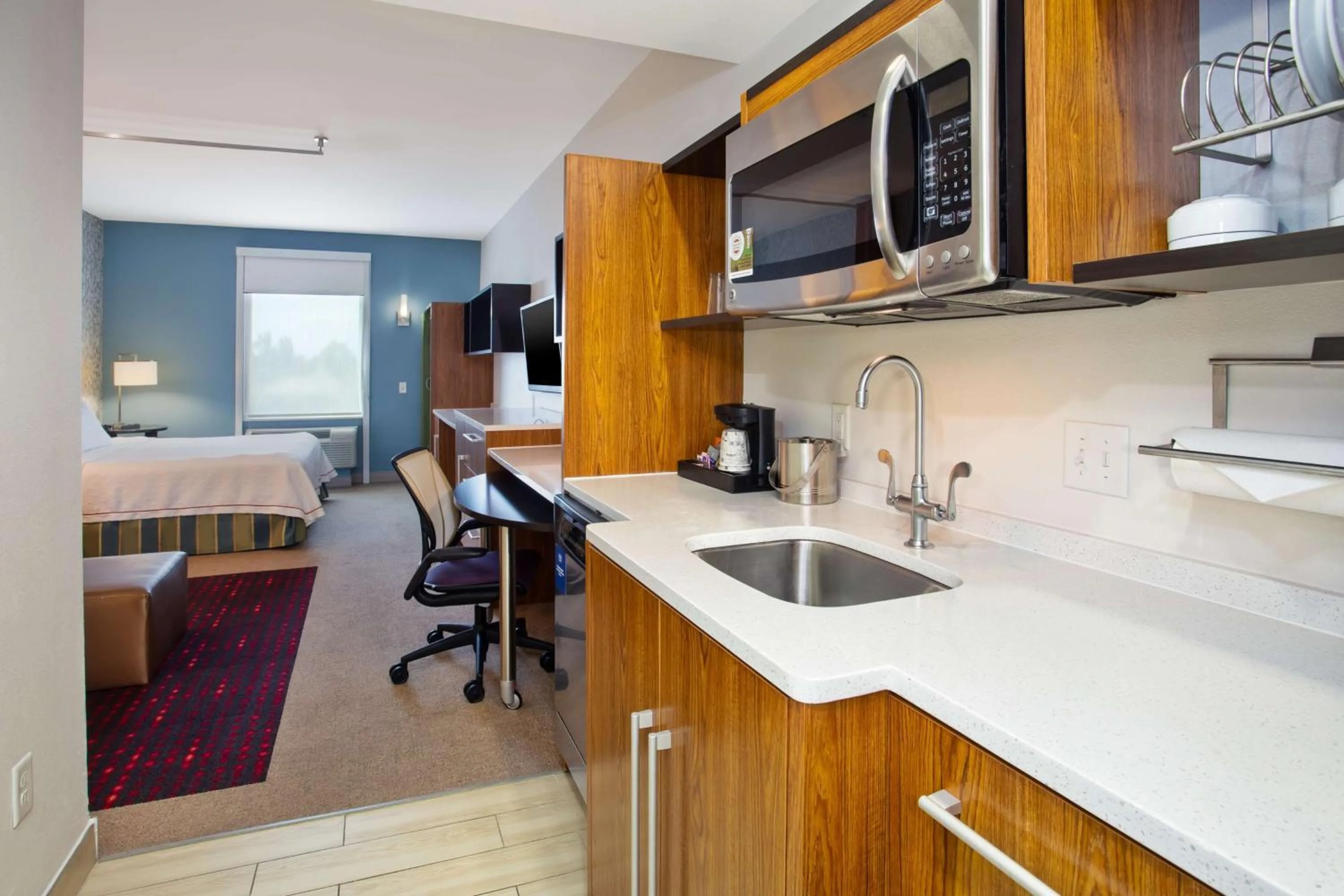 Kitchen or kitchenette in Home2 Suites by Hilton Austin/Cedar Park