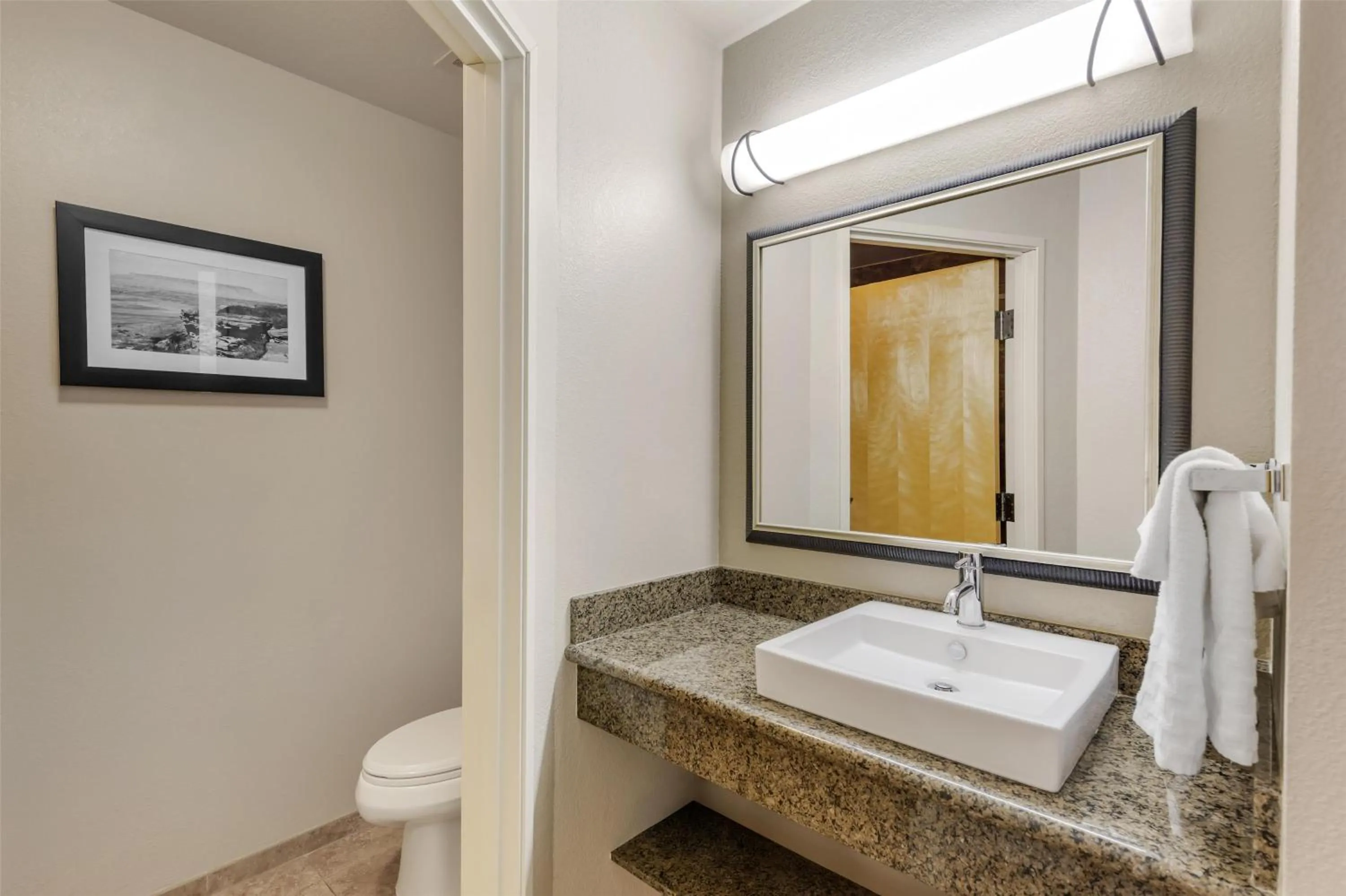 Bathroom in Best Western Plus Riverfront Hotel and Suites