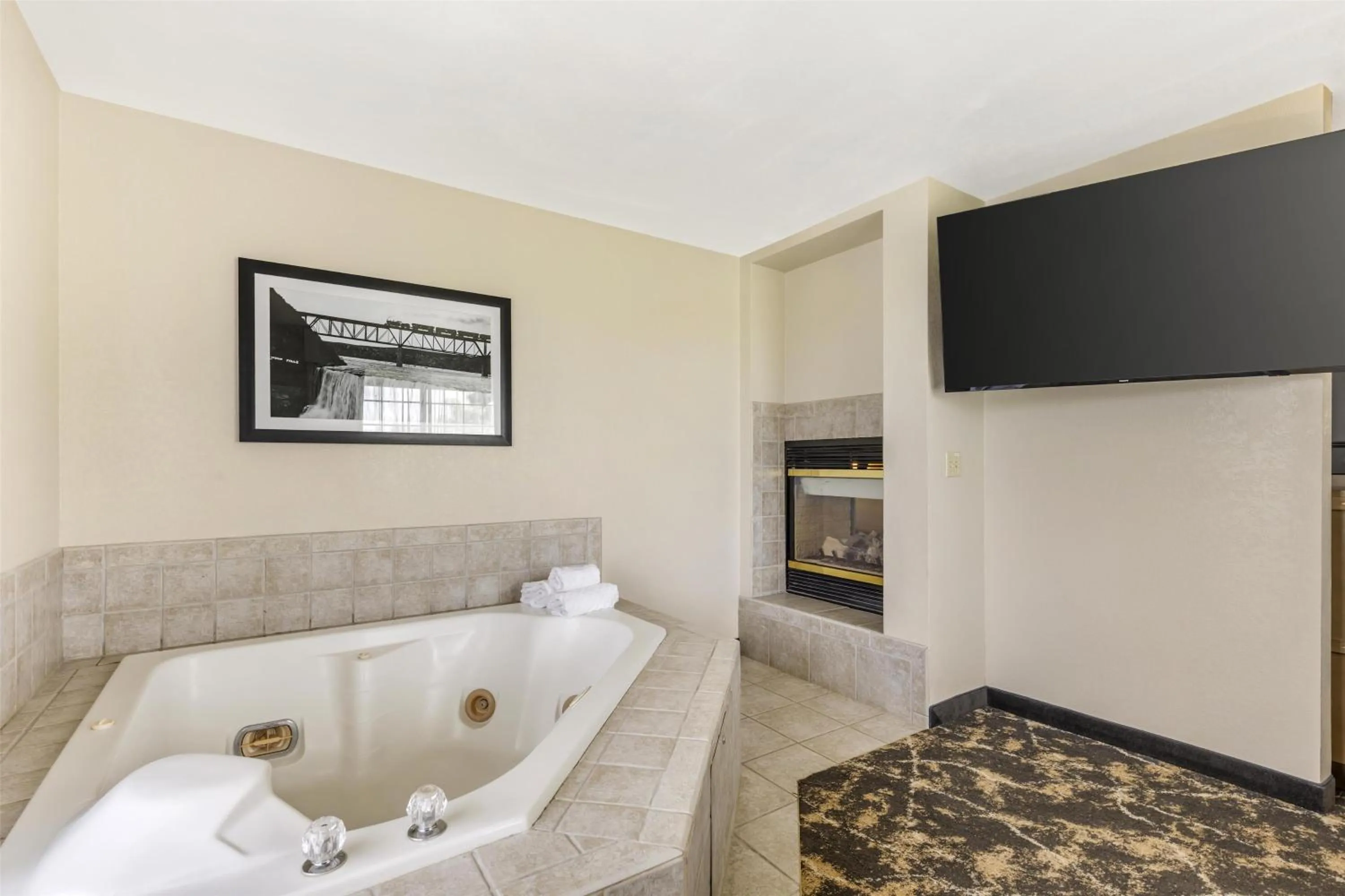 Bedroom, Bed in Best Western Plus Riverfront Hotel and Suites