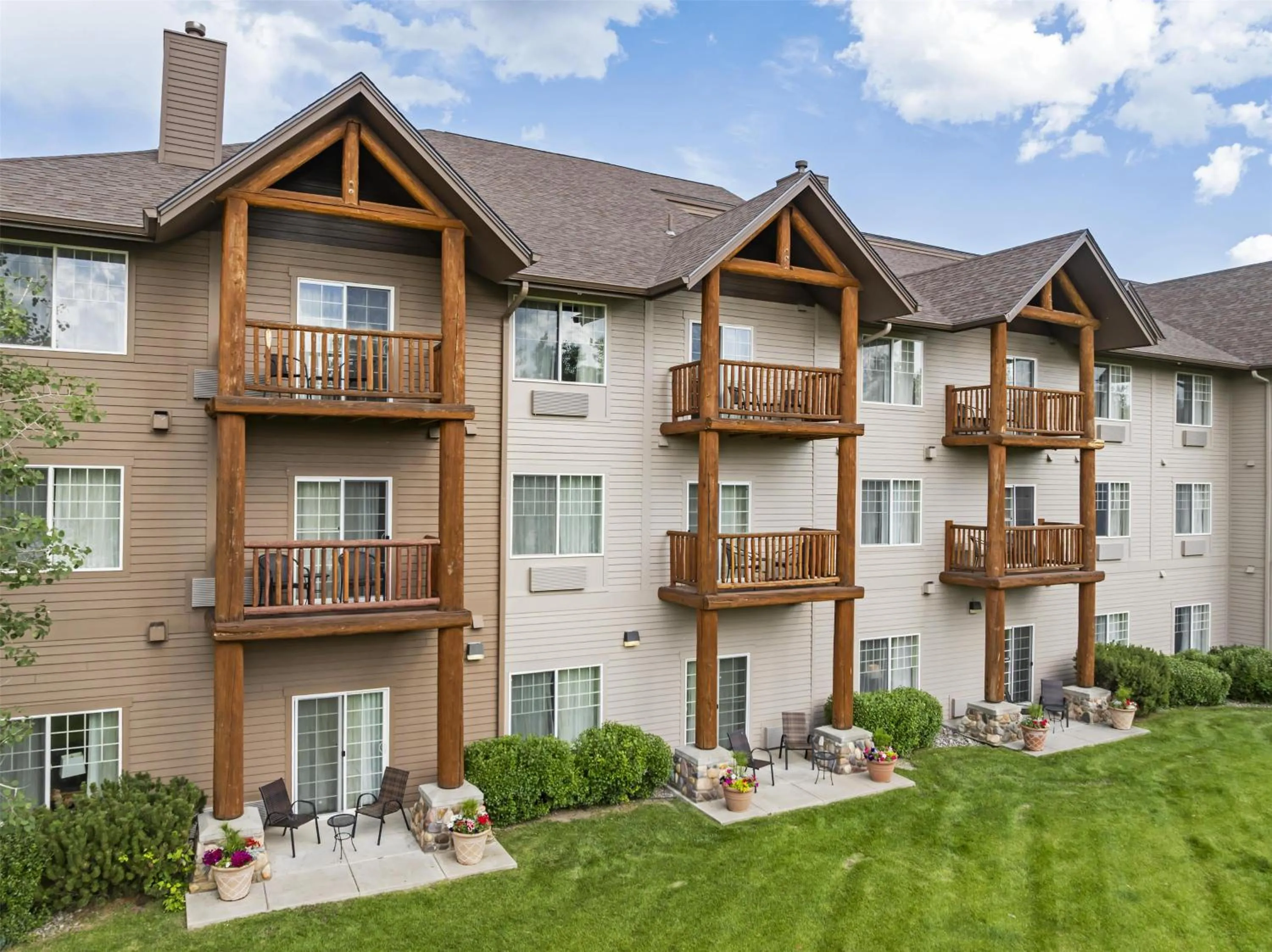 Property building in Best Western Plus Riverfront Hotel and Suites