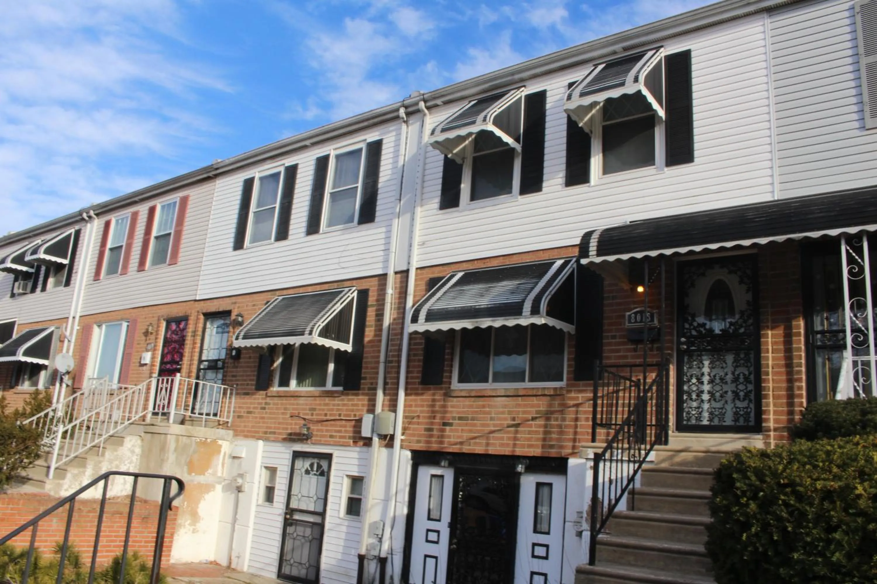 Property building in Tuscany 2900 - Classic Italian Style 3BR w Parking near Airport