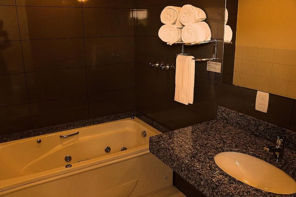 Bathroom in Lazuli Hotel