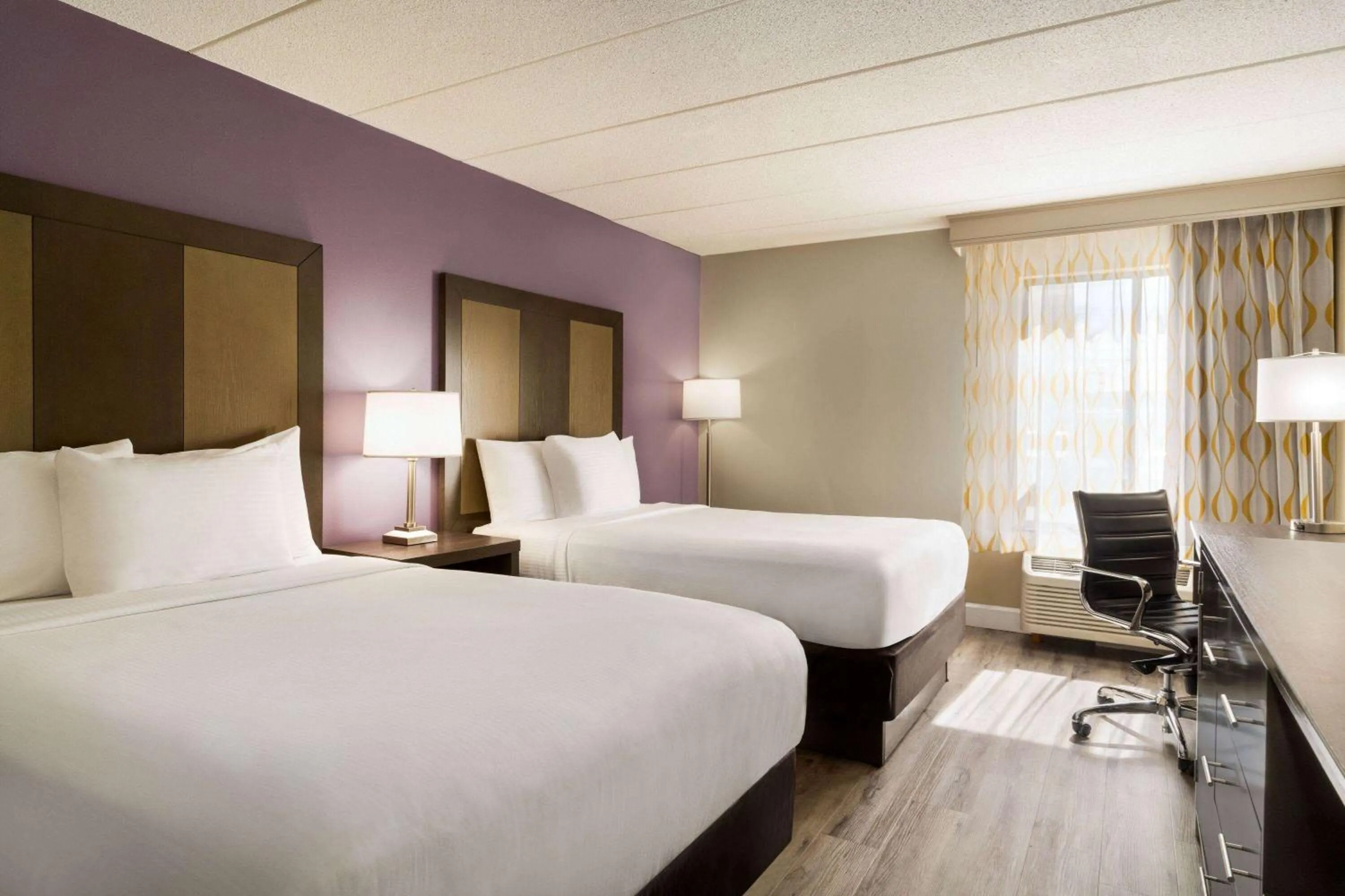 Photo of the whole room in La Quinta Inn by Wyndham Waldorf