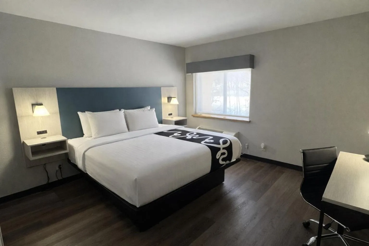 Bedroom, Bed in La Quinta Inn by Wyndham Auburn Worcester