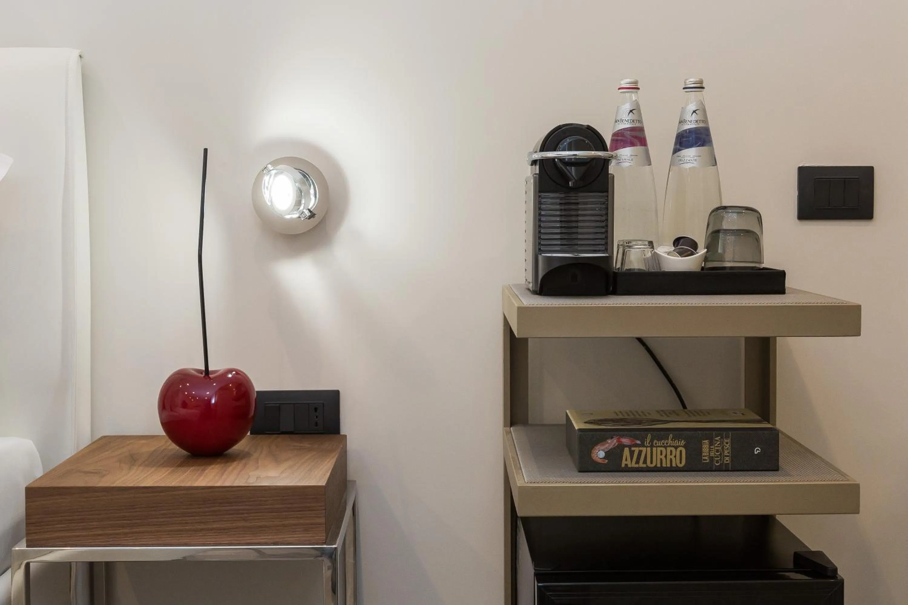 Coffee/tea facilities in Clementi Portrait