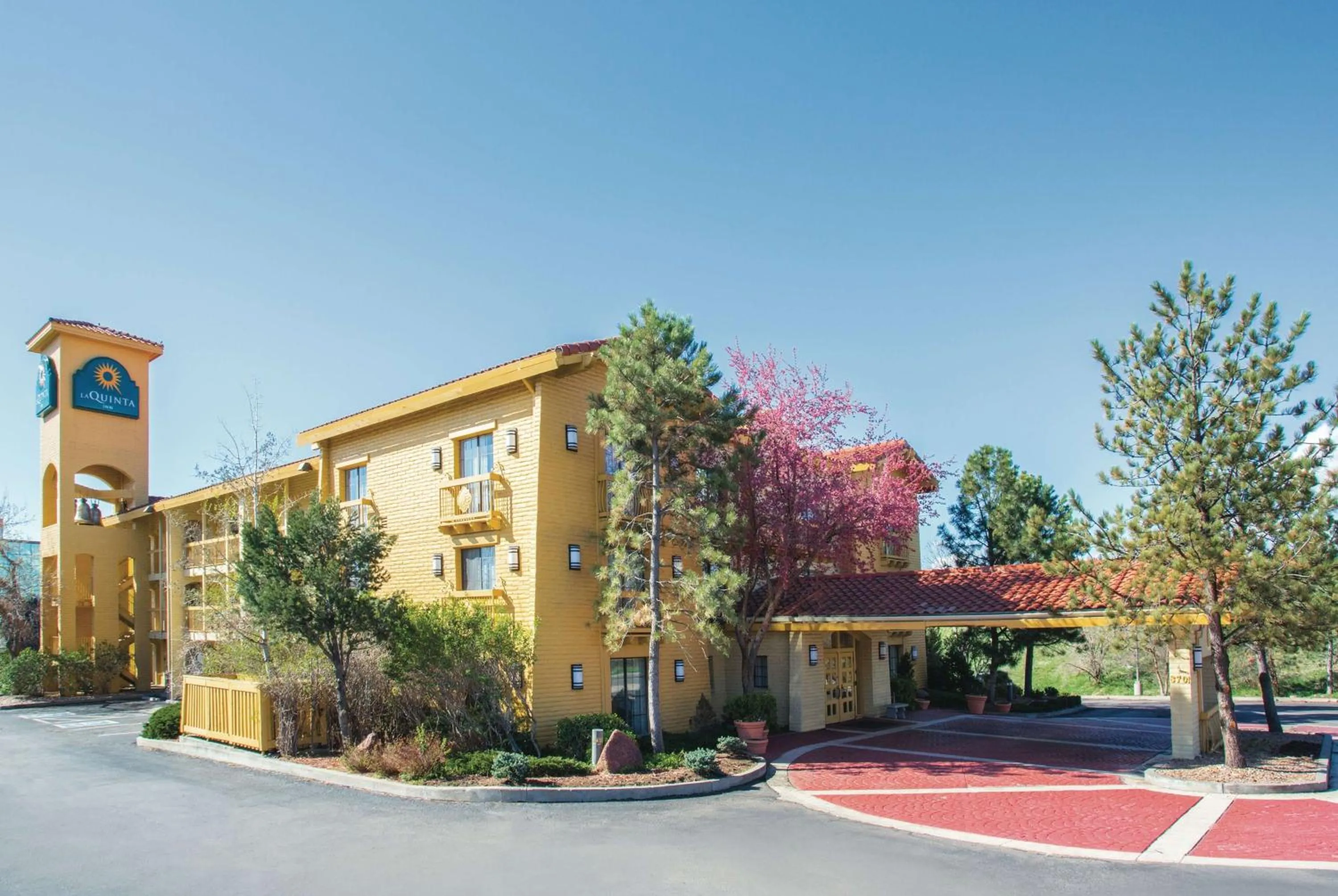 Property building in La Quinta Inn by Wyndham Denver Westminster