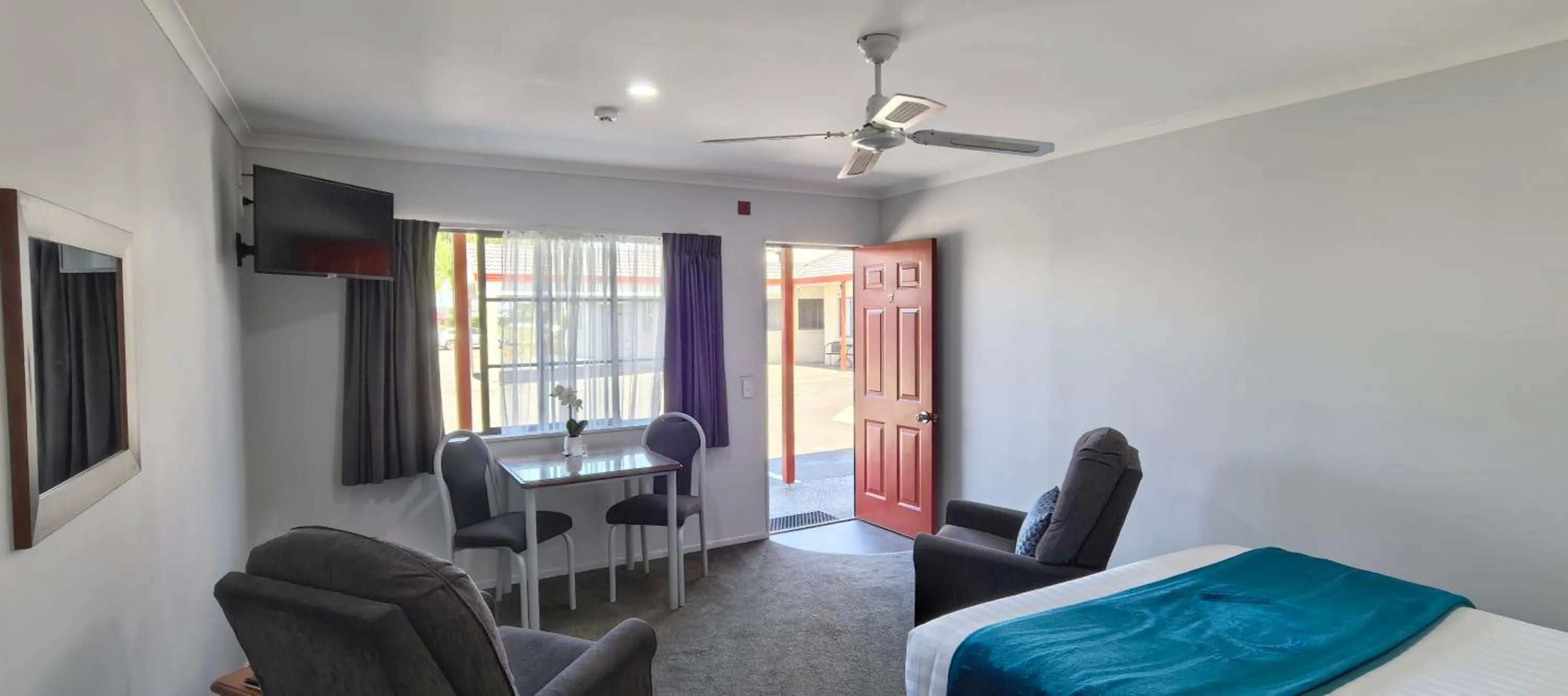 Bed in BK's Magnolia Motor Lodge