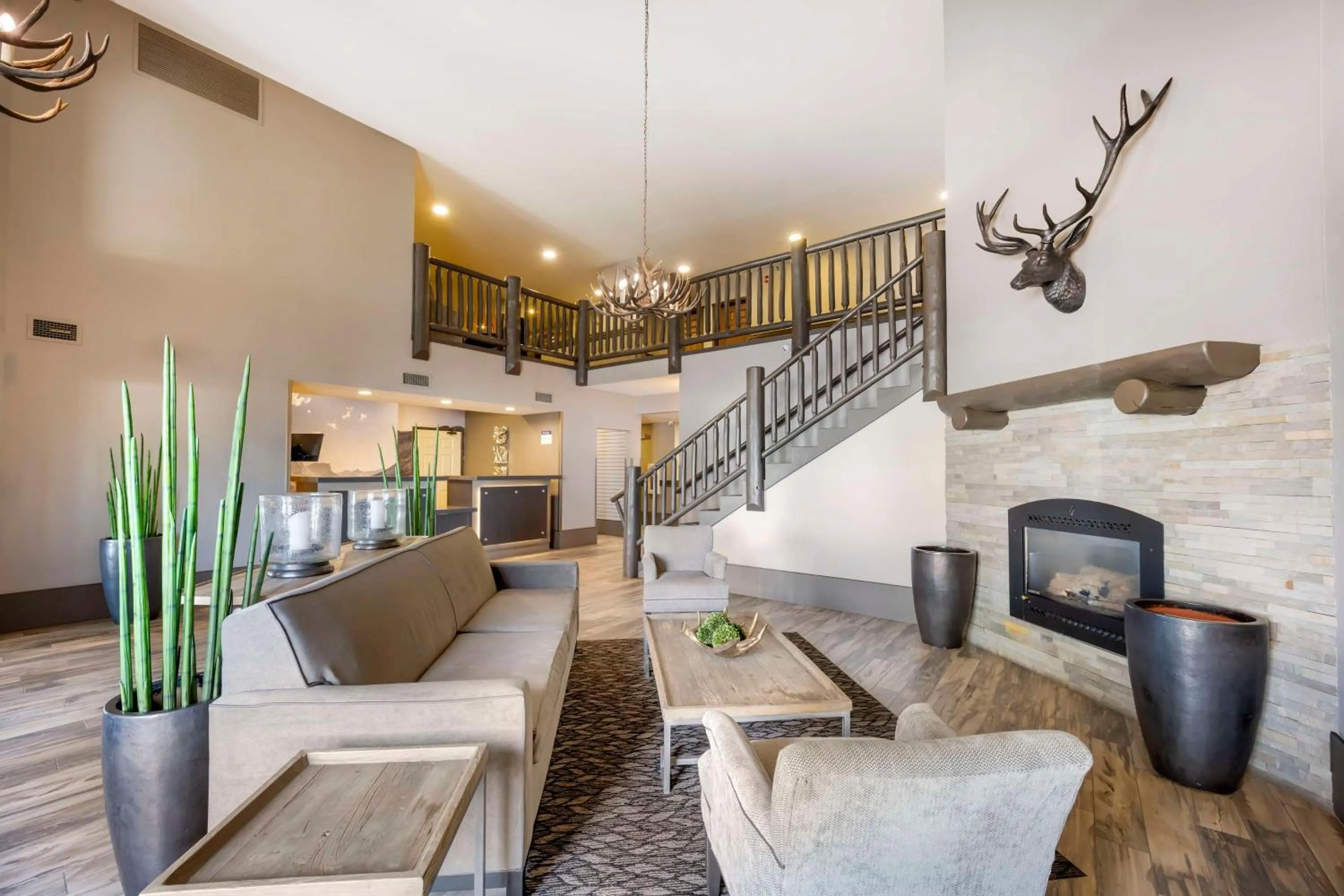 Lobby or reception in Best Western Plus Kalispell/Glacier Park West Hotel & Suites