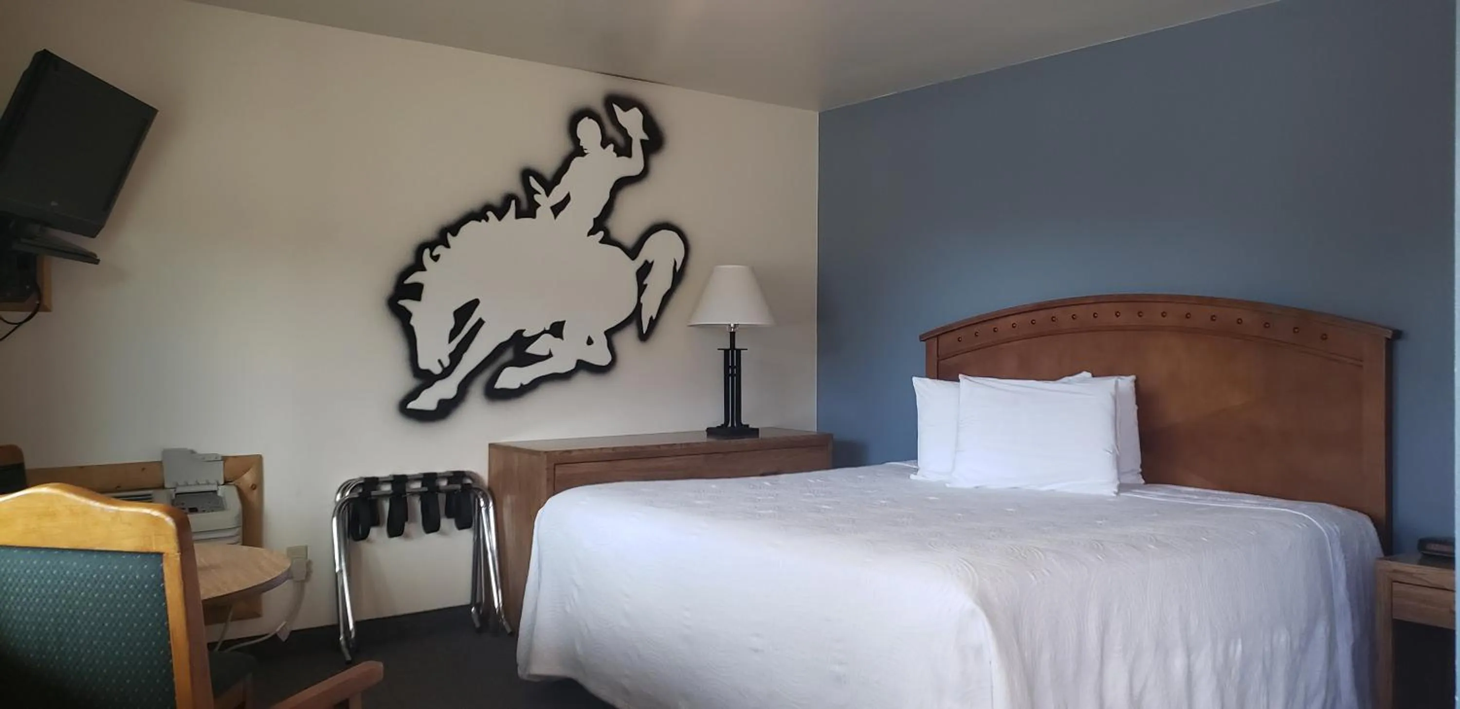 Bedroom, Bed in Big Bear Motel