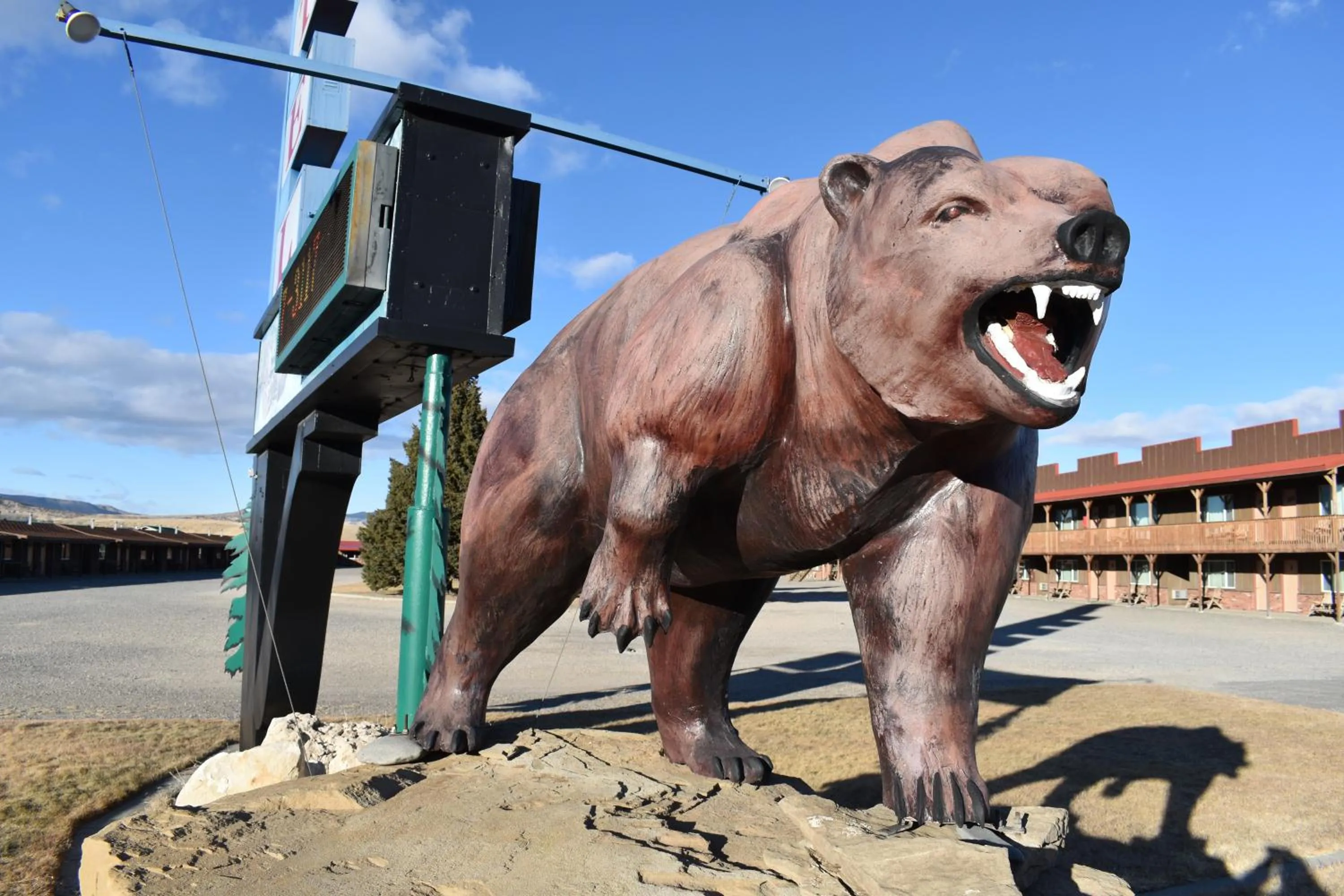 Property building in Big Bear Motel