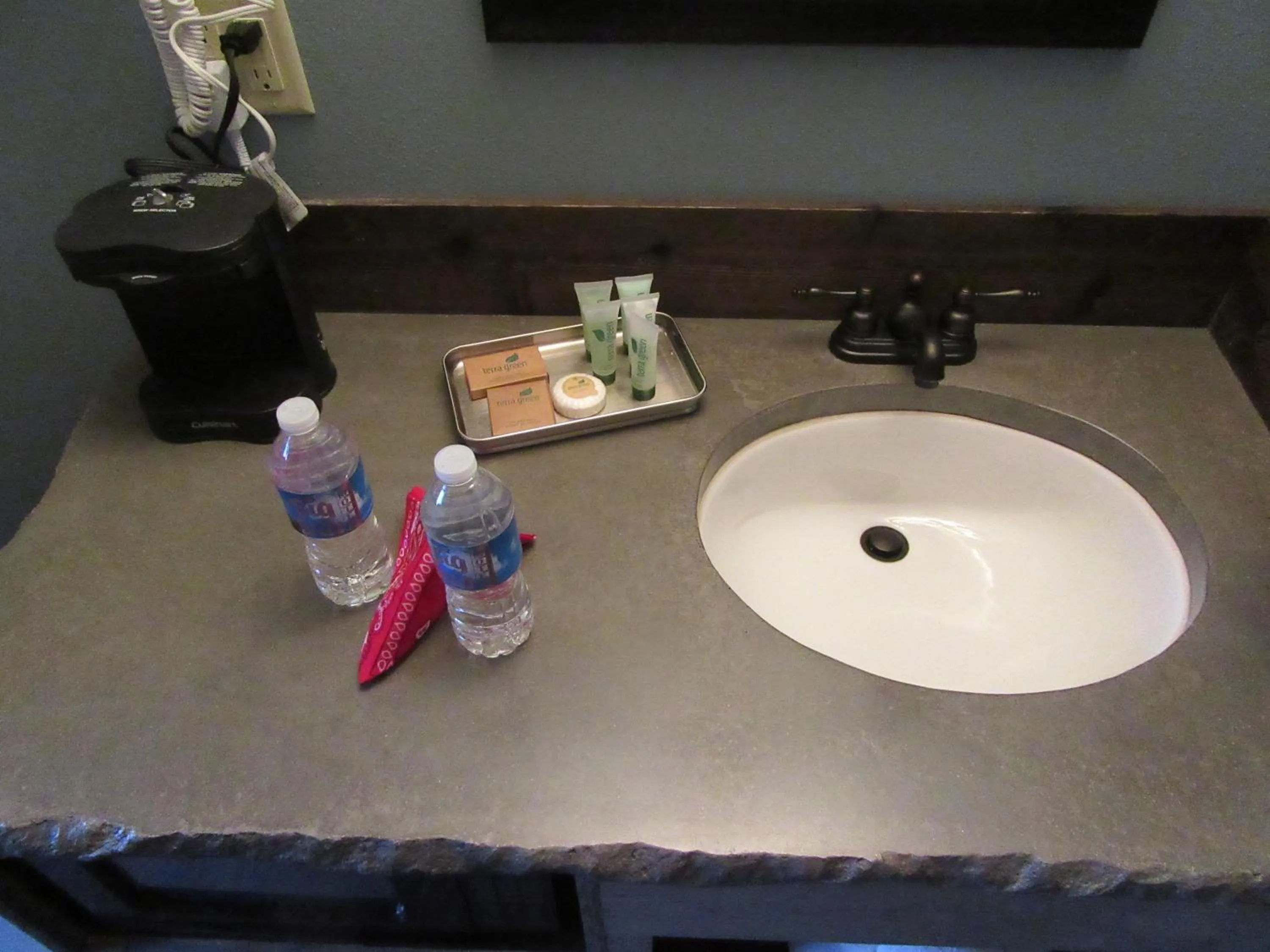 Bathroom in Big Bear Motel