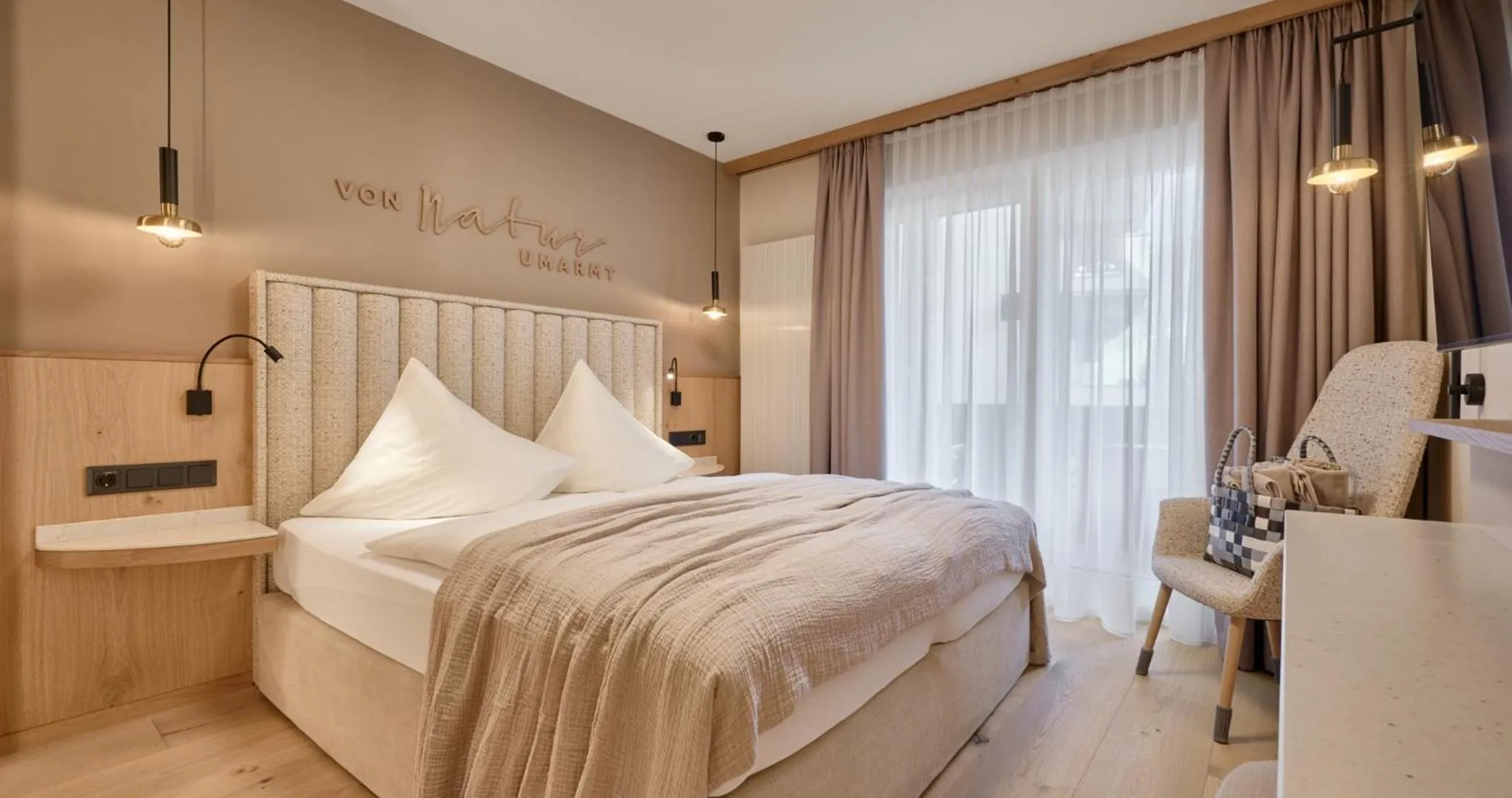 Photo of the whole room, Bed in Forster's Naturresort