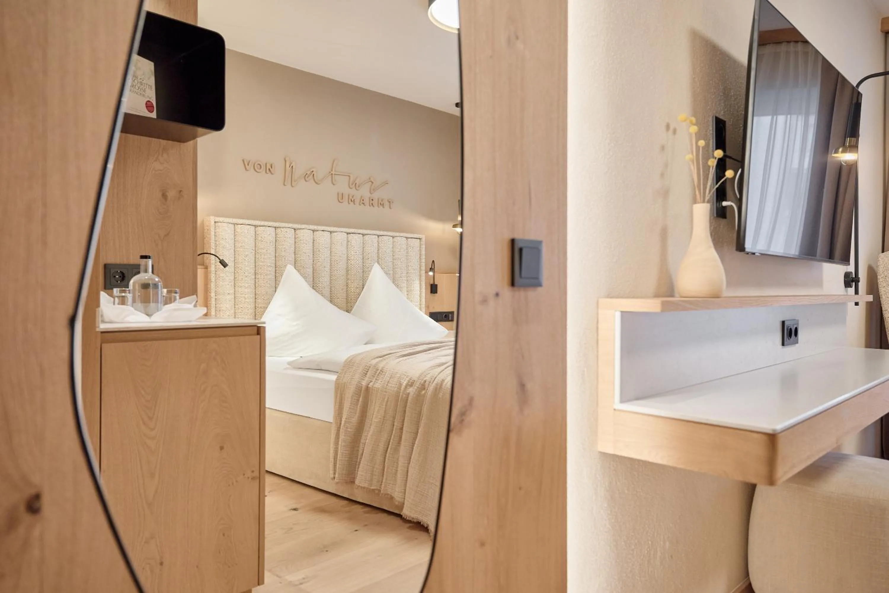 Photo of the whole room, Bed in Forster's Naturresort