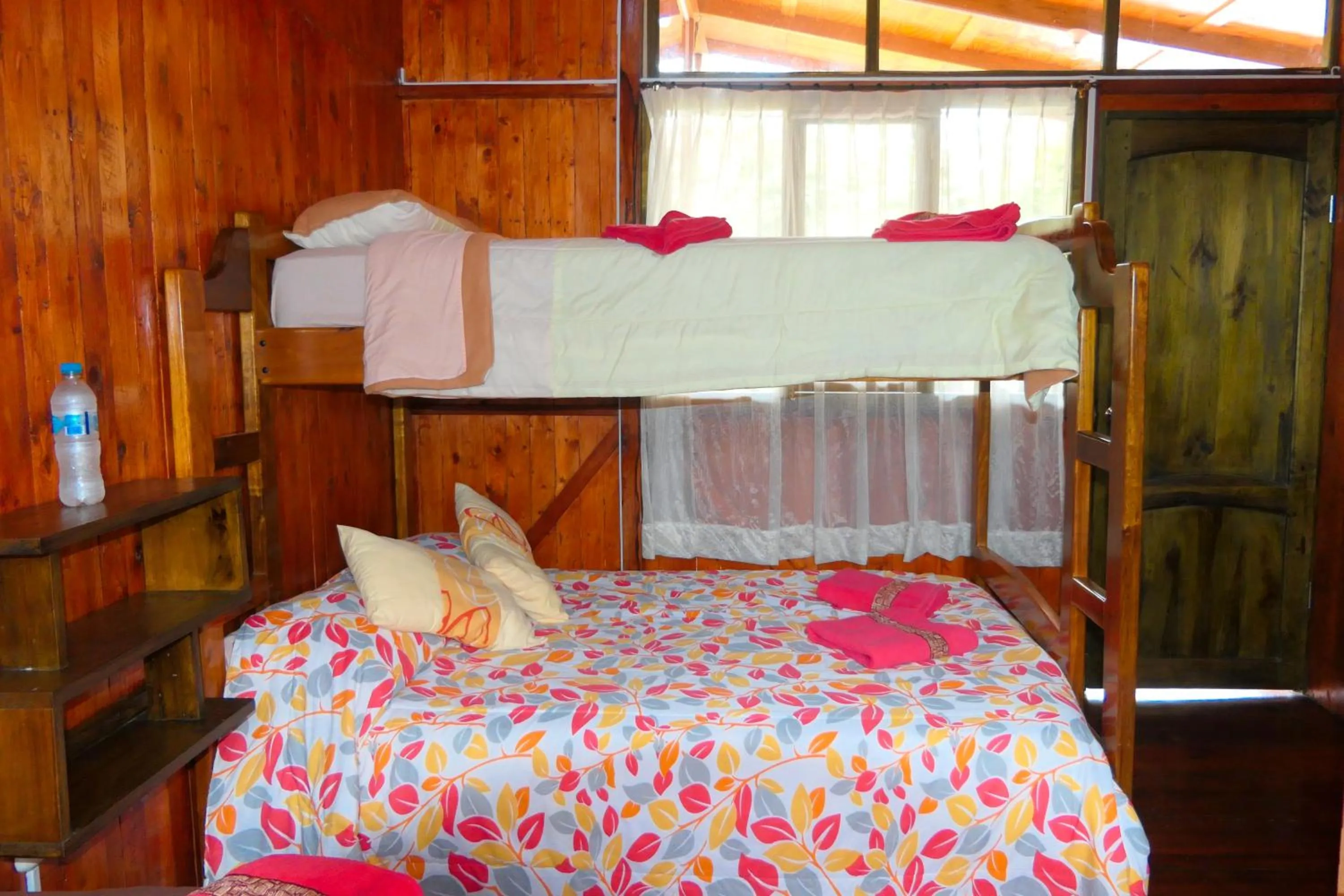 Bed in Mindoxtrem Birds