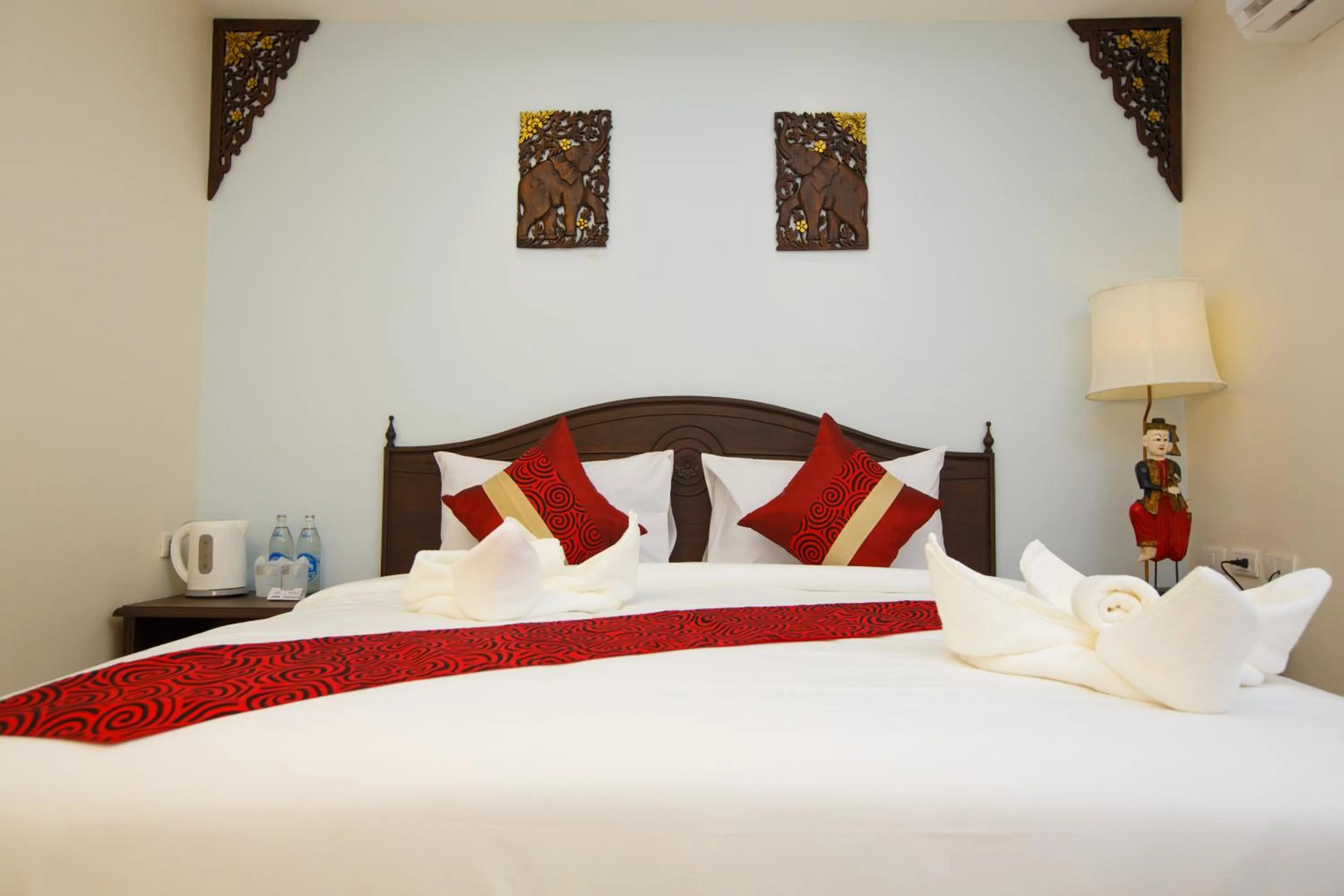 Bed in Chang Siam Inn