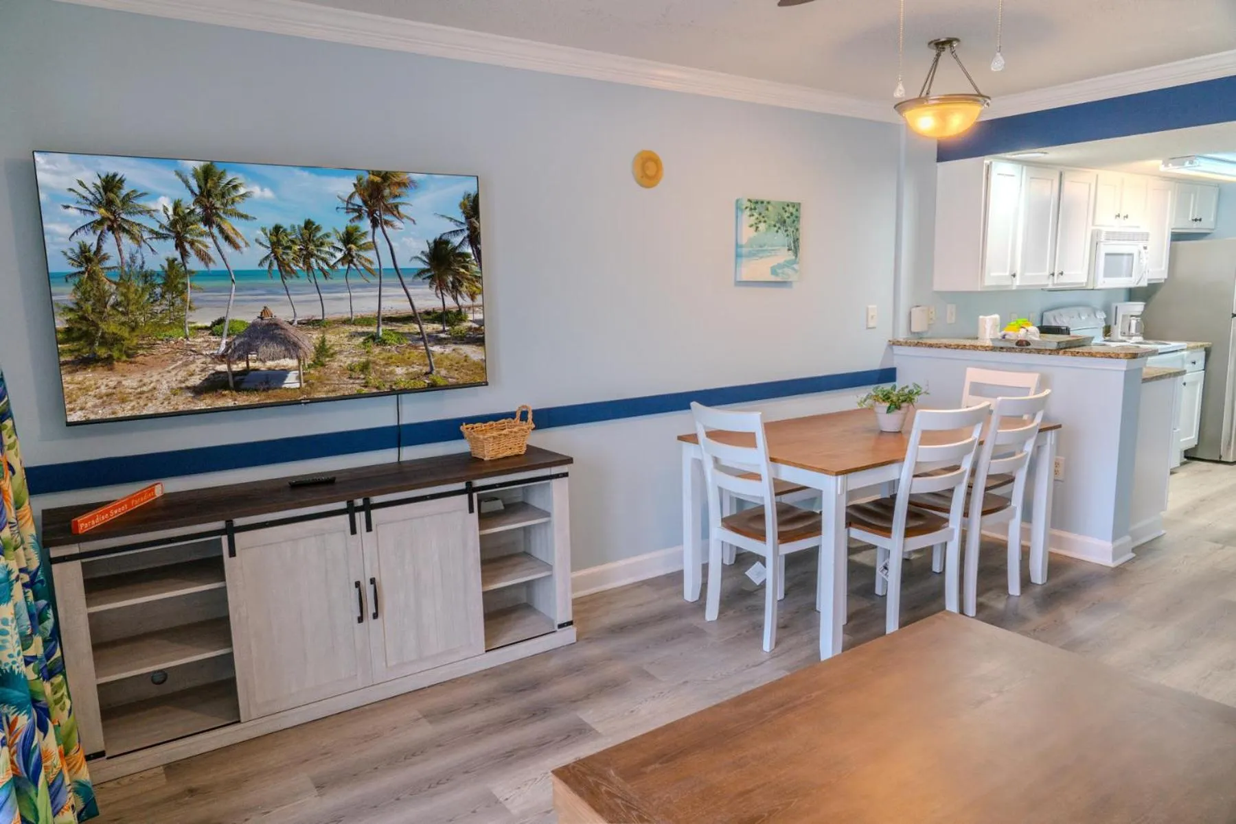 Kitchen or kitchenette in Paradise 1408