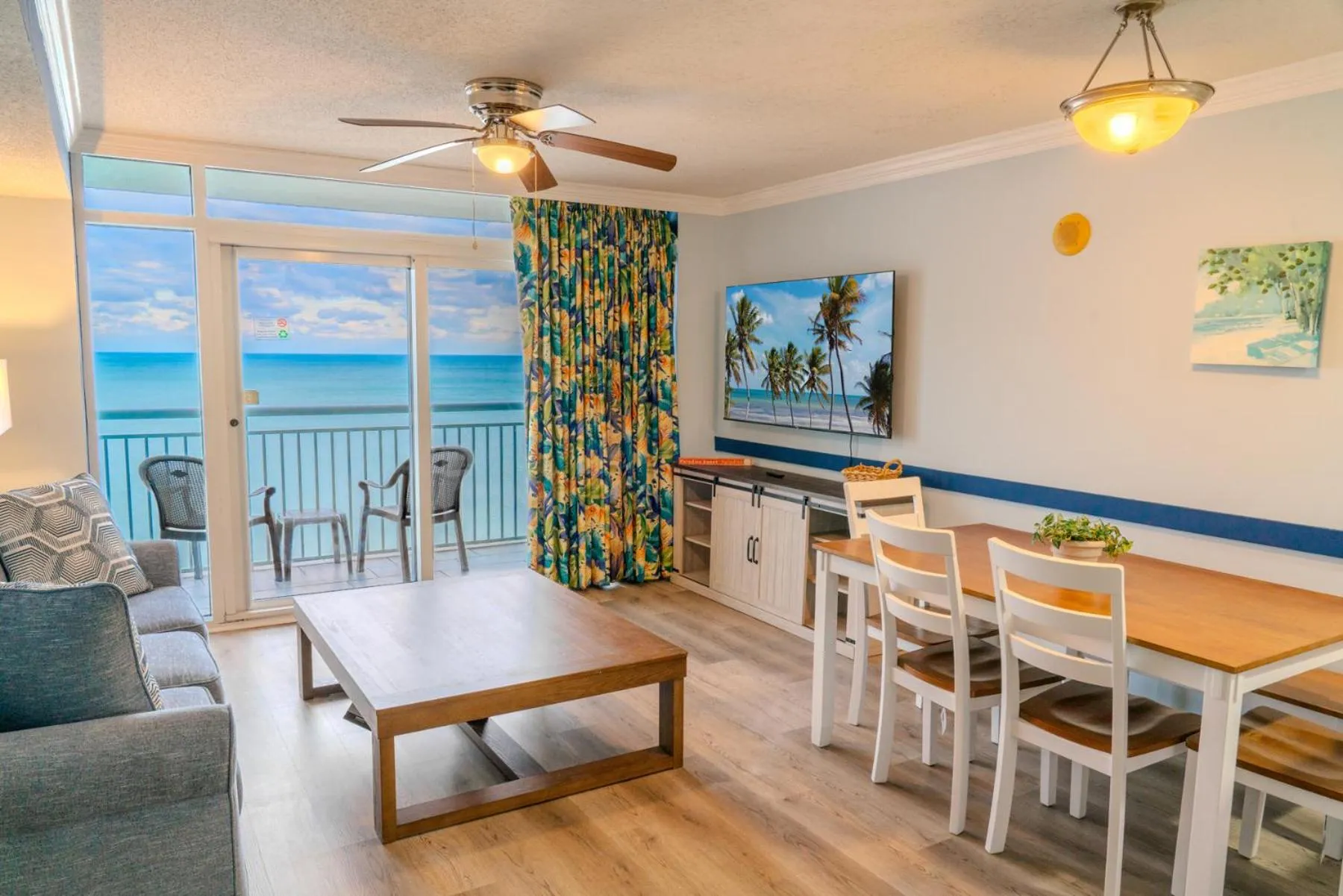 Living room in Paradise 1408