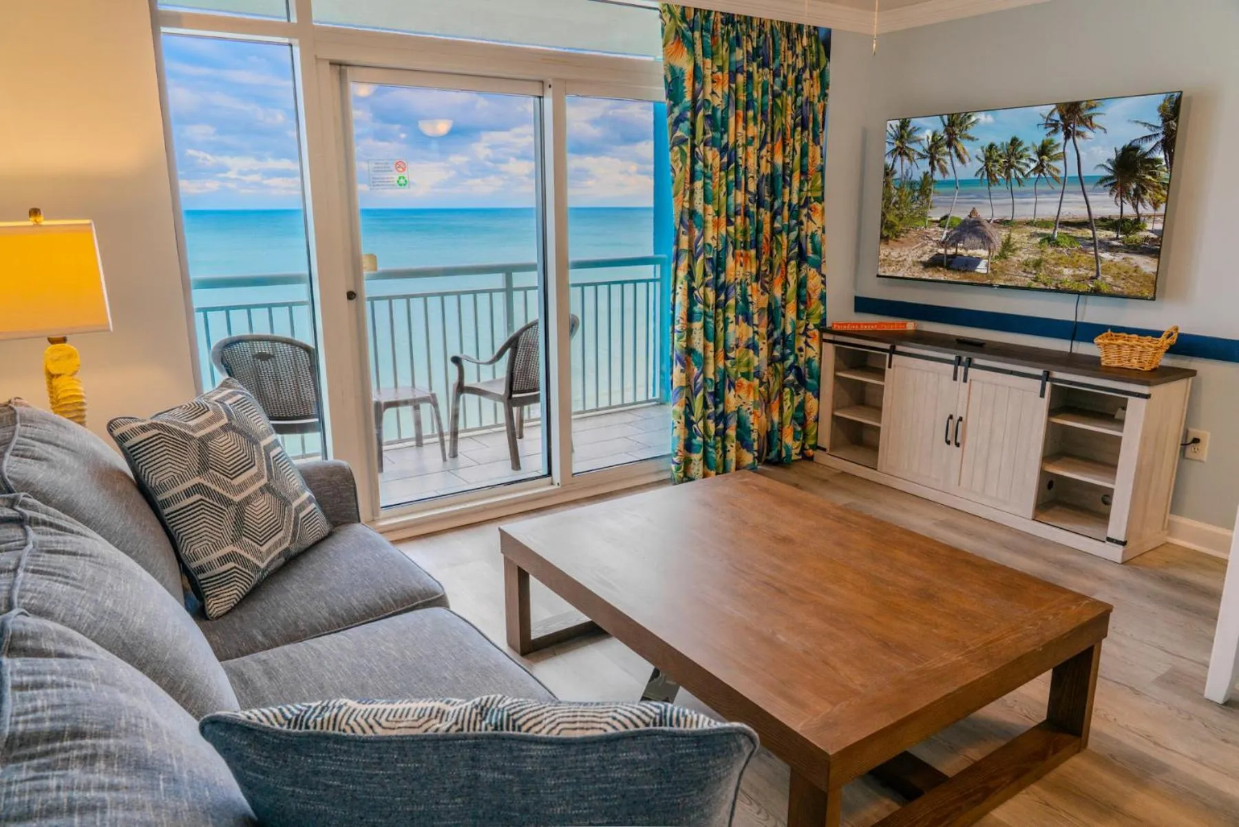 View (from property/room) in Paradise 1408