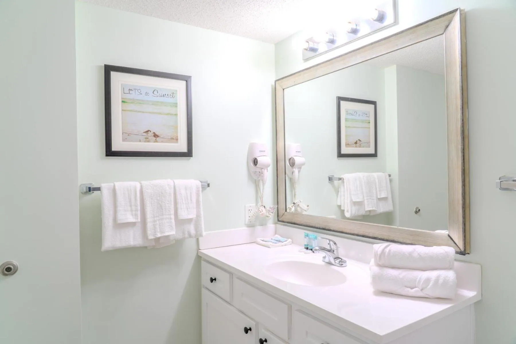 Bathroom in Paradise 1408