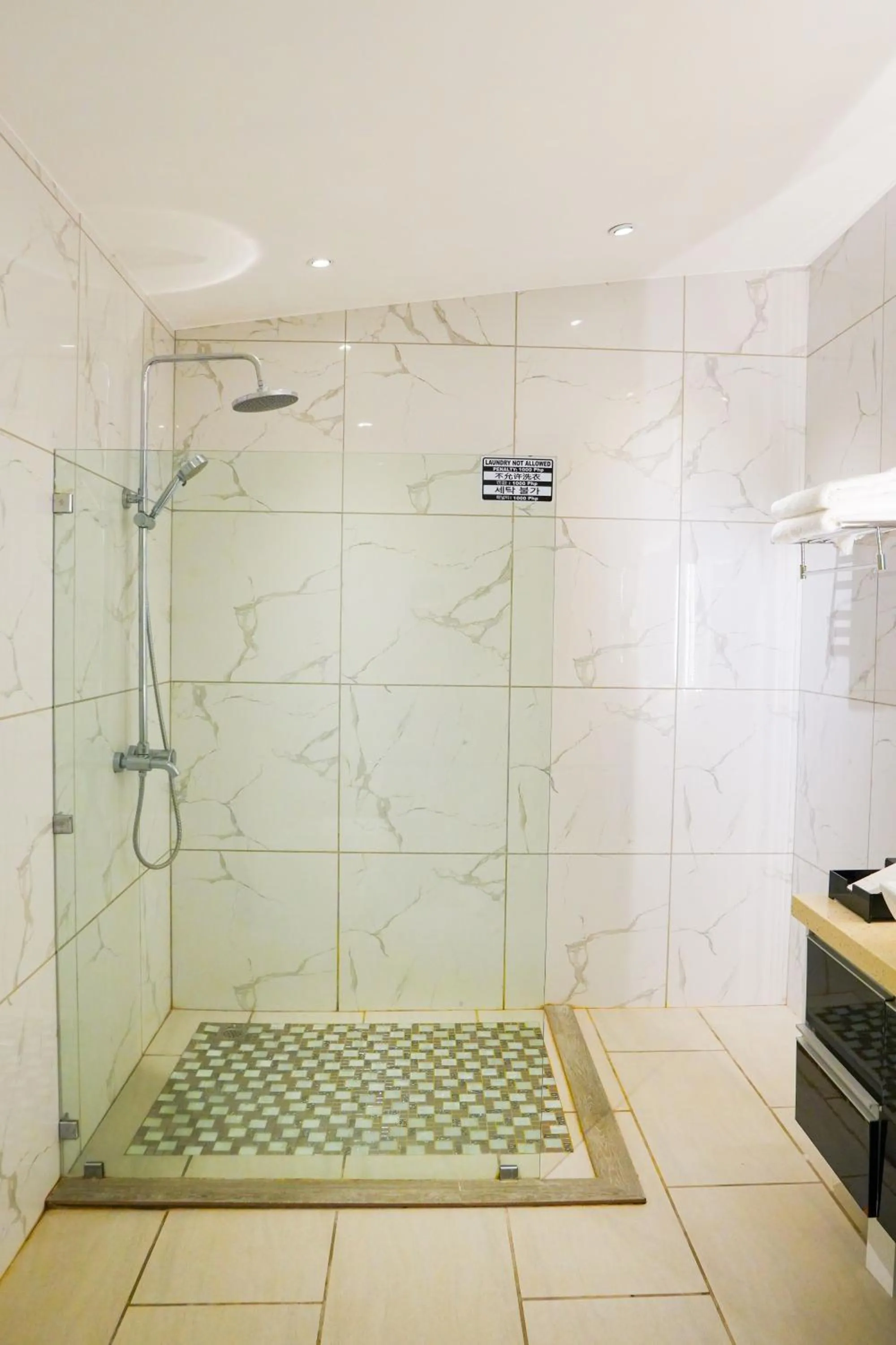 Shower in Marina Point Bay Resort