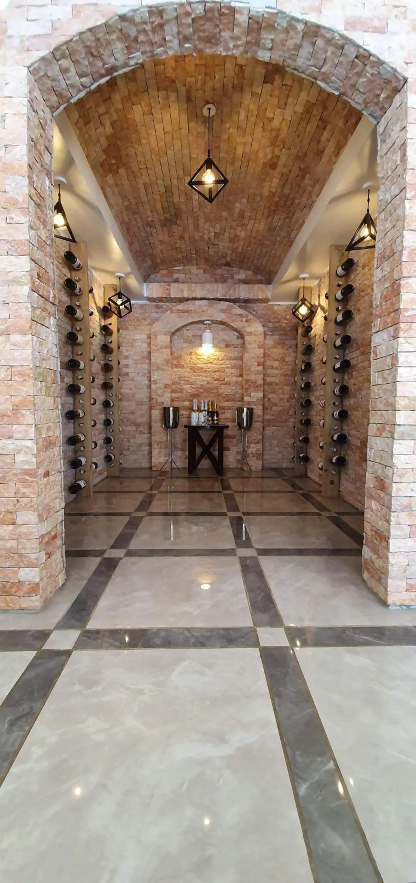 Area and facilities in Marina Point Bay Resort