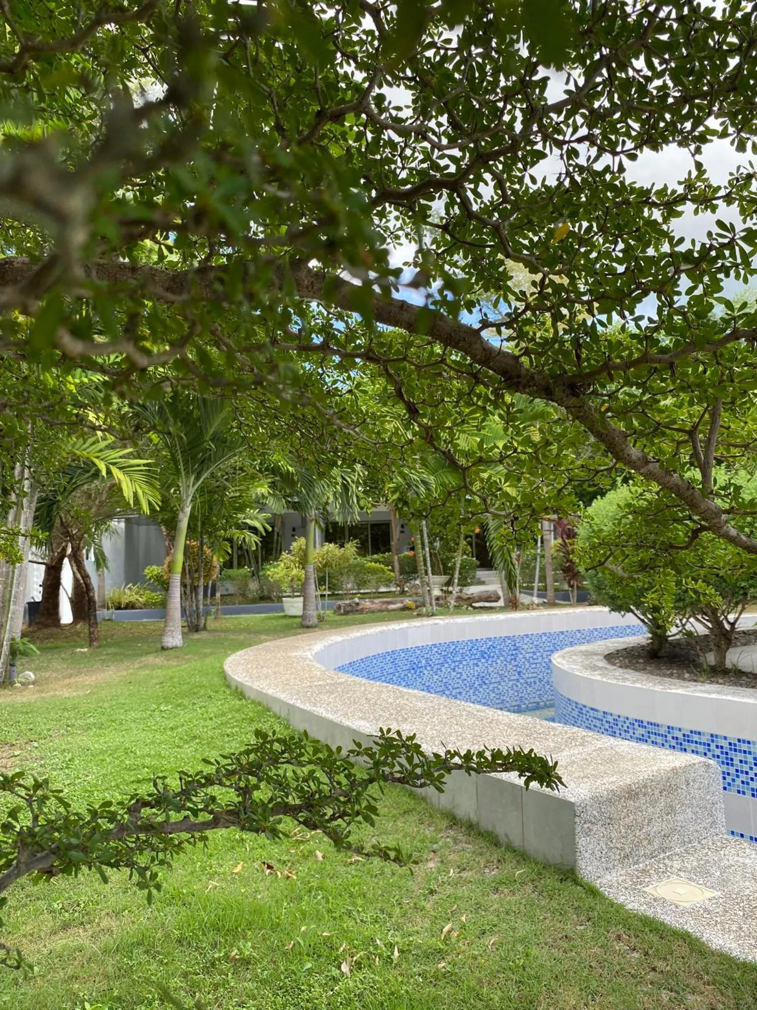 Garden in Marina Point Bay Resort