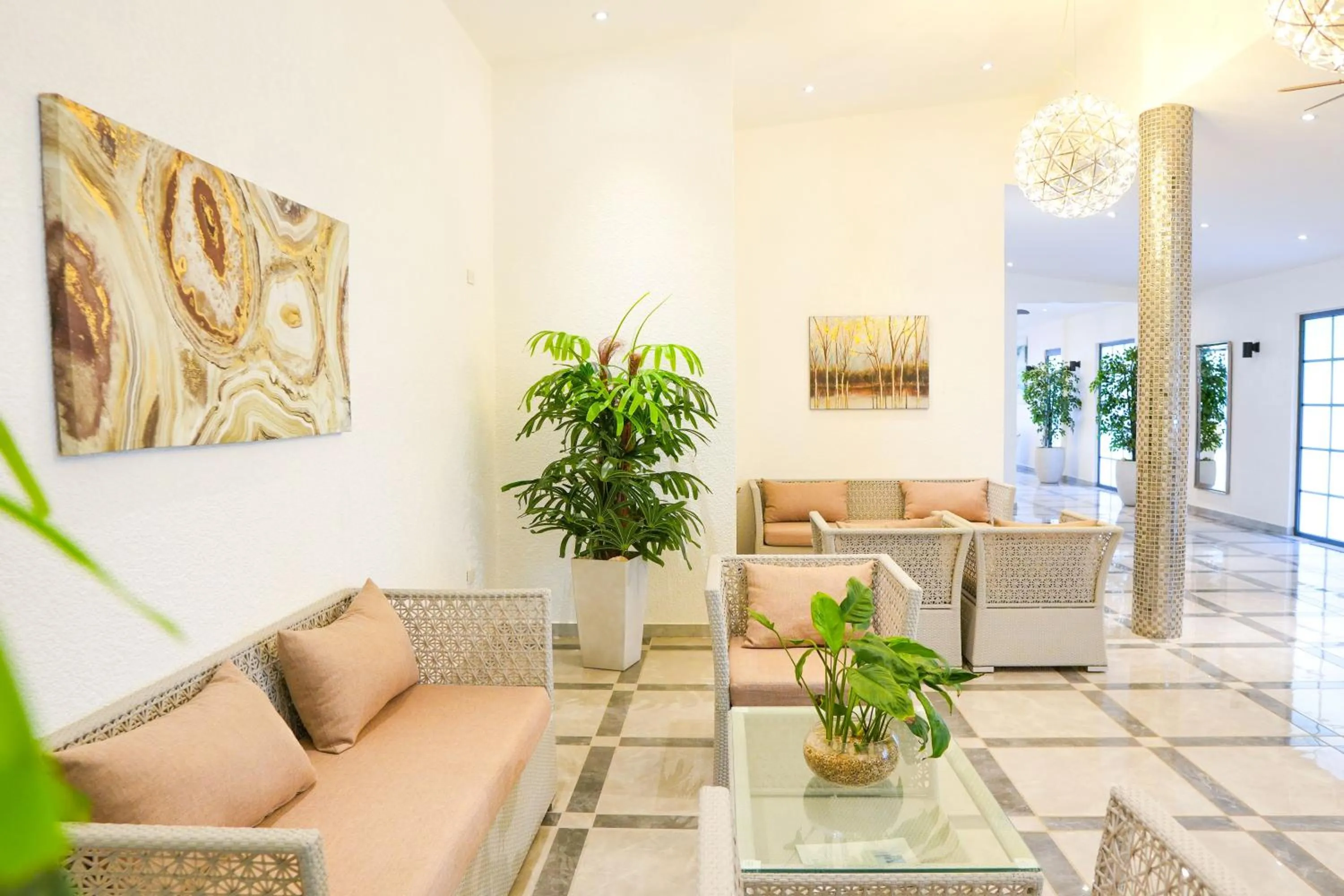 Communal lounge/ TV room in Marina Point Bay Resort