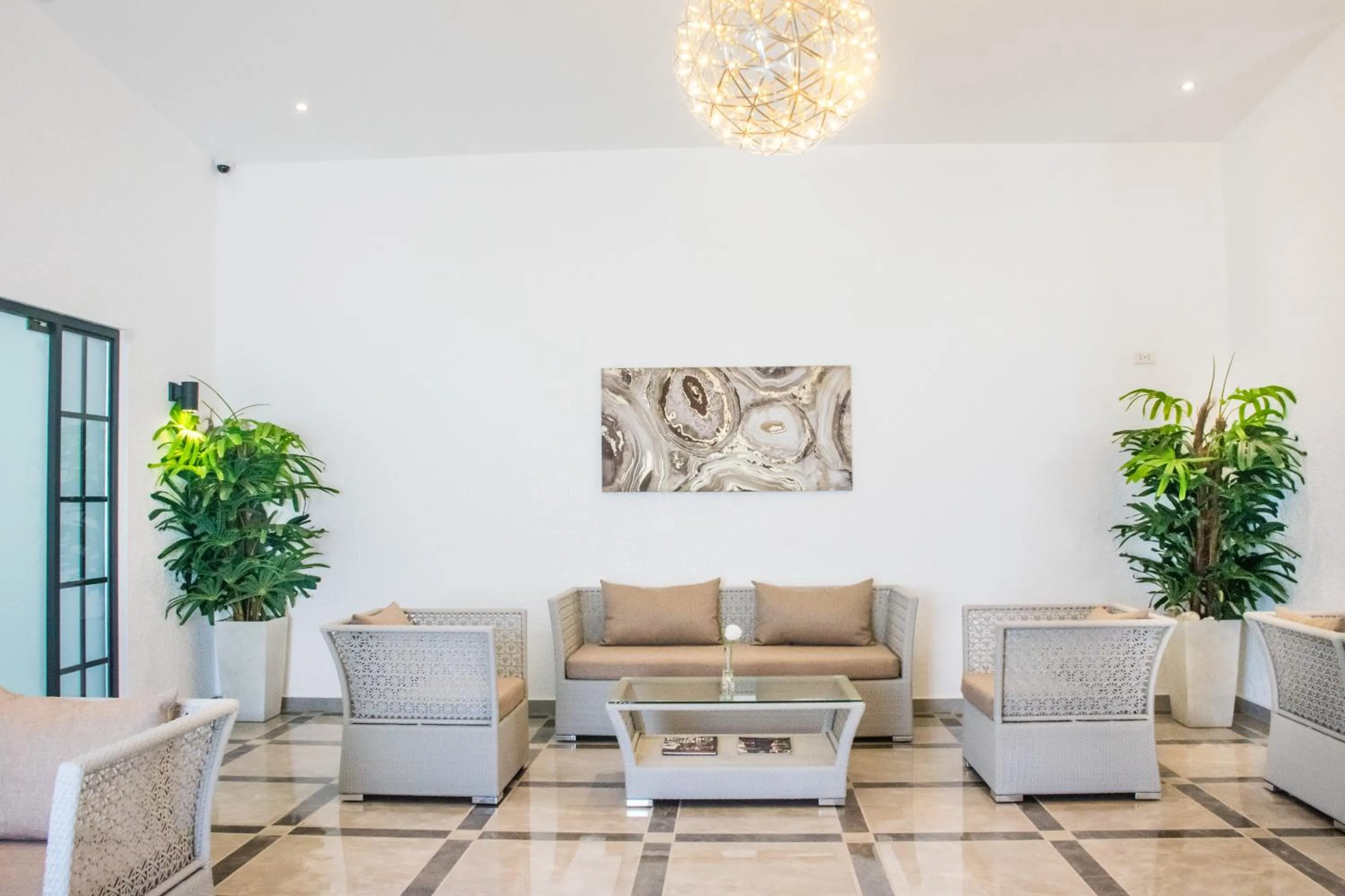 Lounge or bar in Marina Point Bay Resort