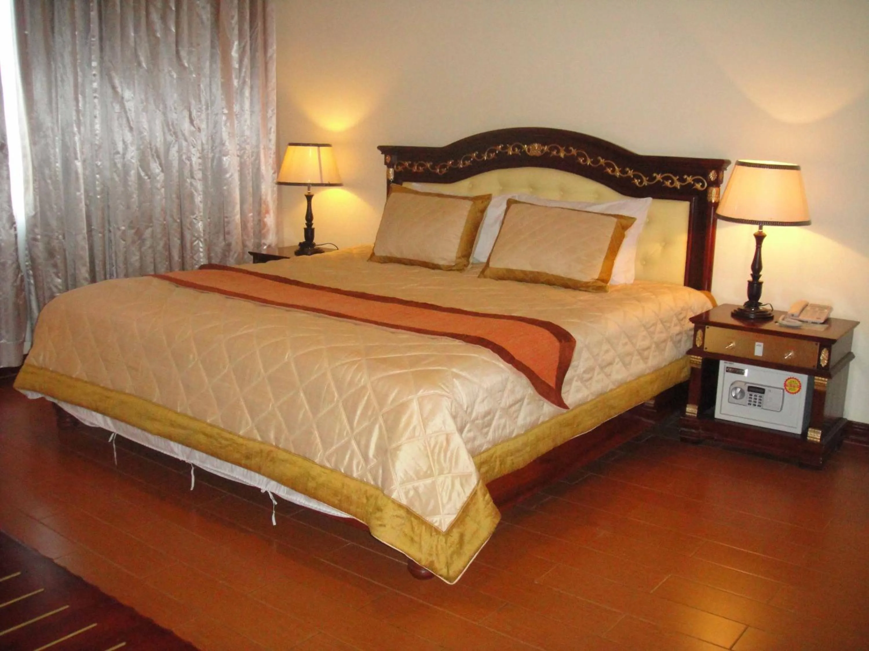 Bedroom, Bed in Stung Sangke Hotel