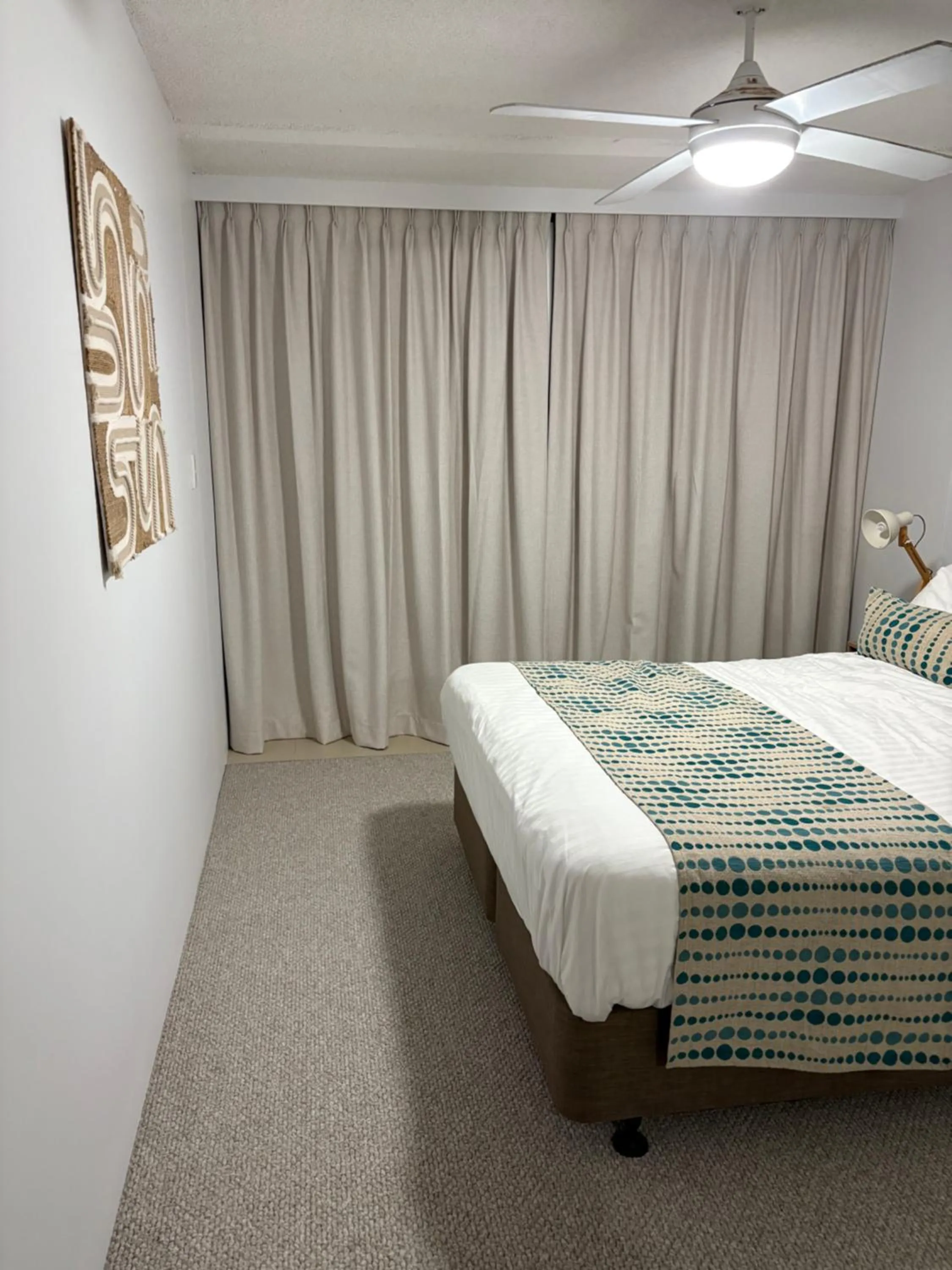 Bed in Park Towers-Goodwin Towers Holiday Units