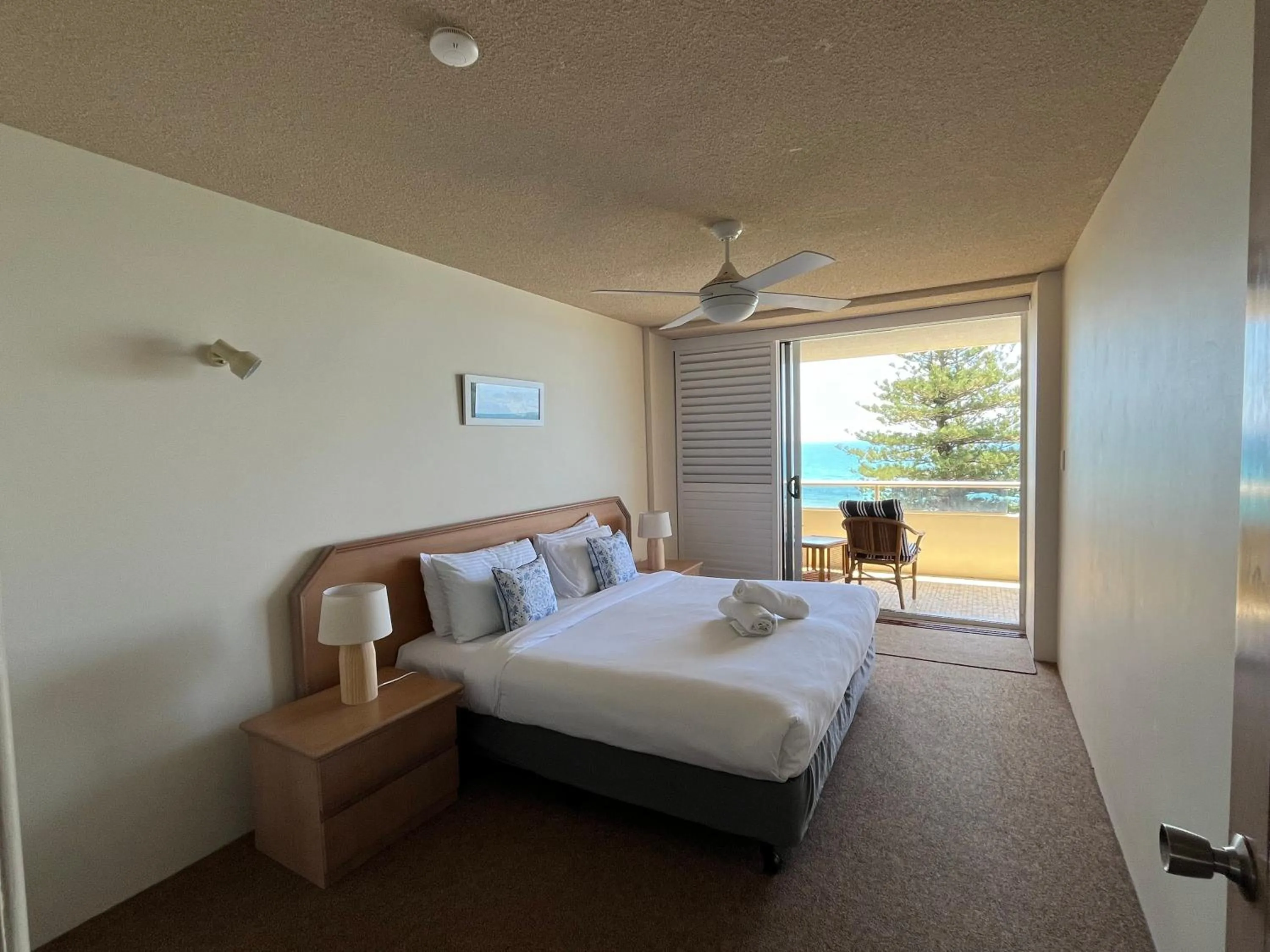 Bed in Park Towers-Goodwin Towers Holiday Units