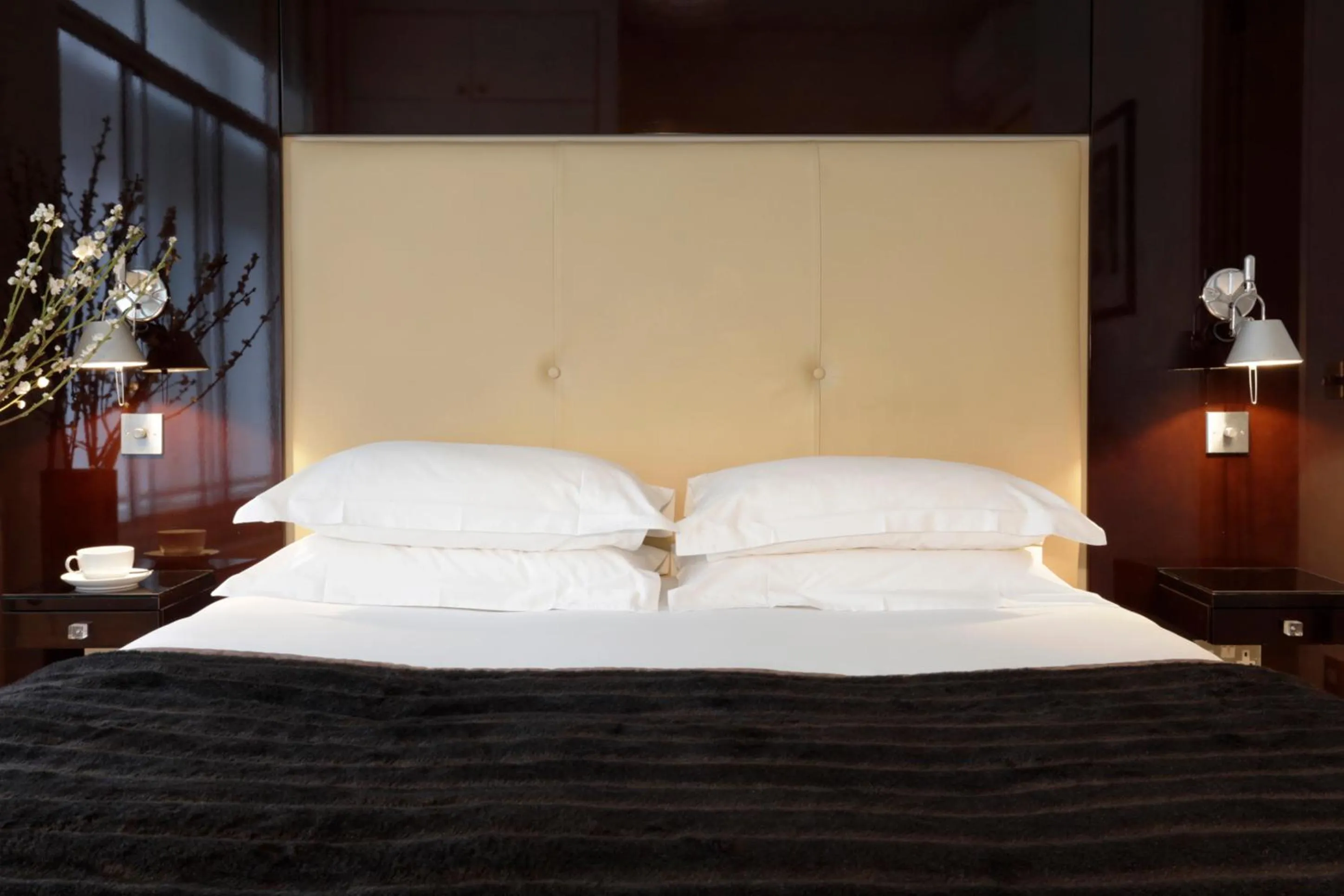 Bedroom, Bed in No.5 Maddox Street