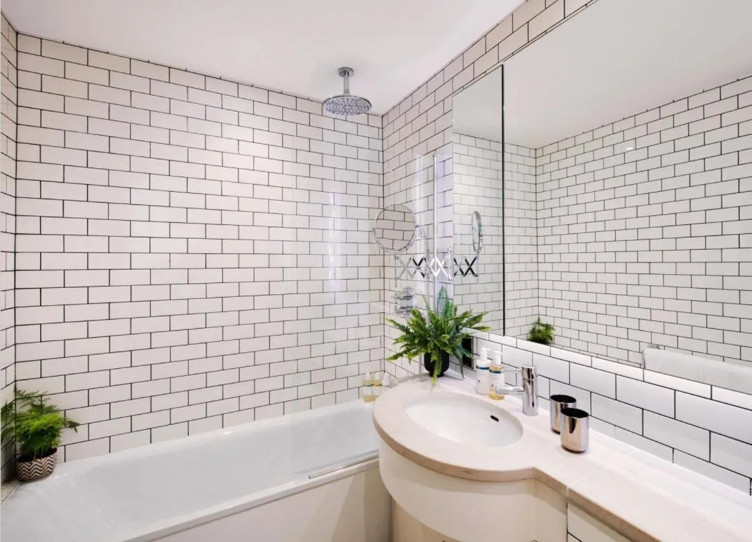 Bathroom in No.5 Maddox Street