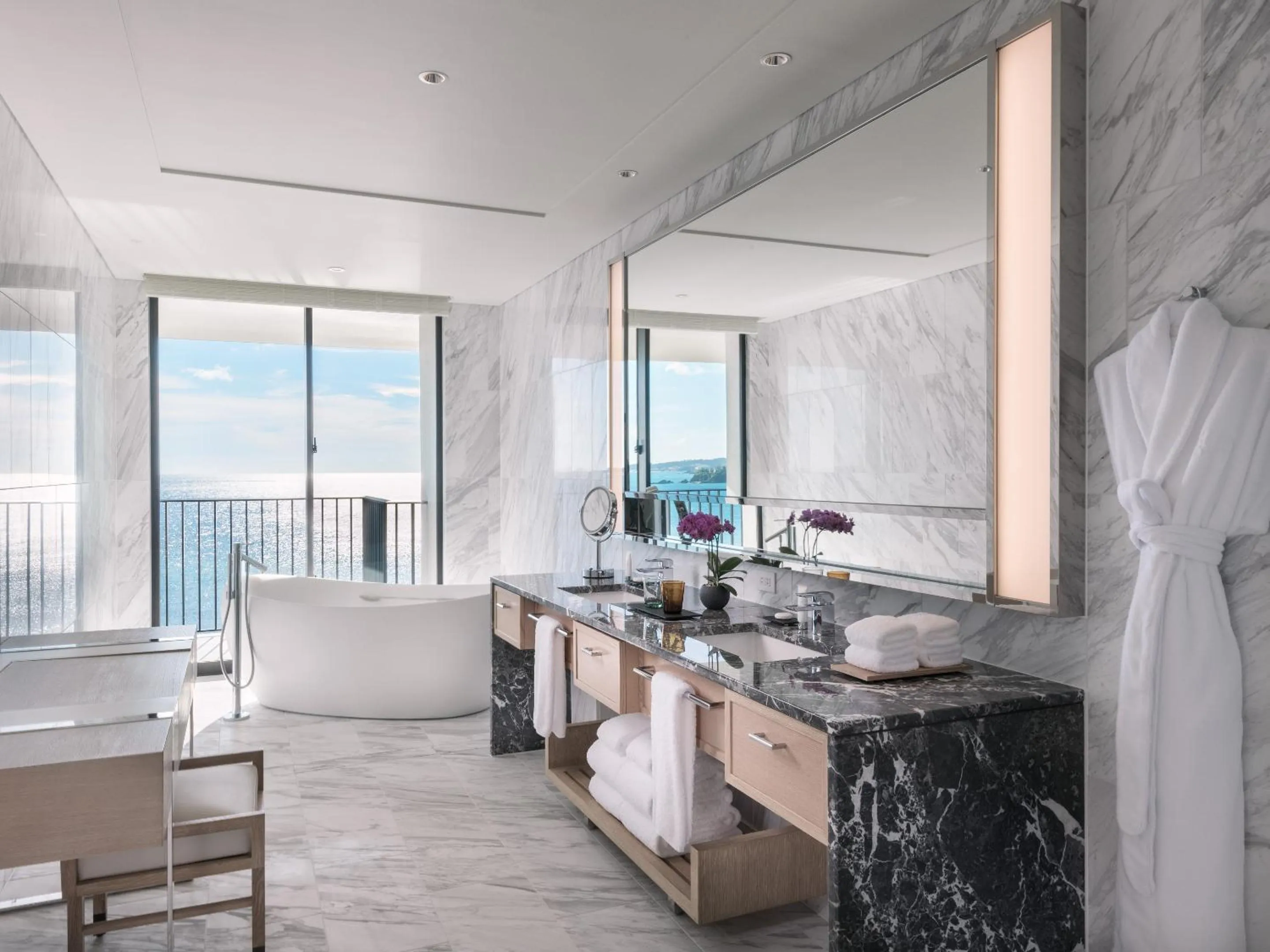 Bathroom in Halekulani Okinawa