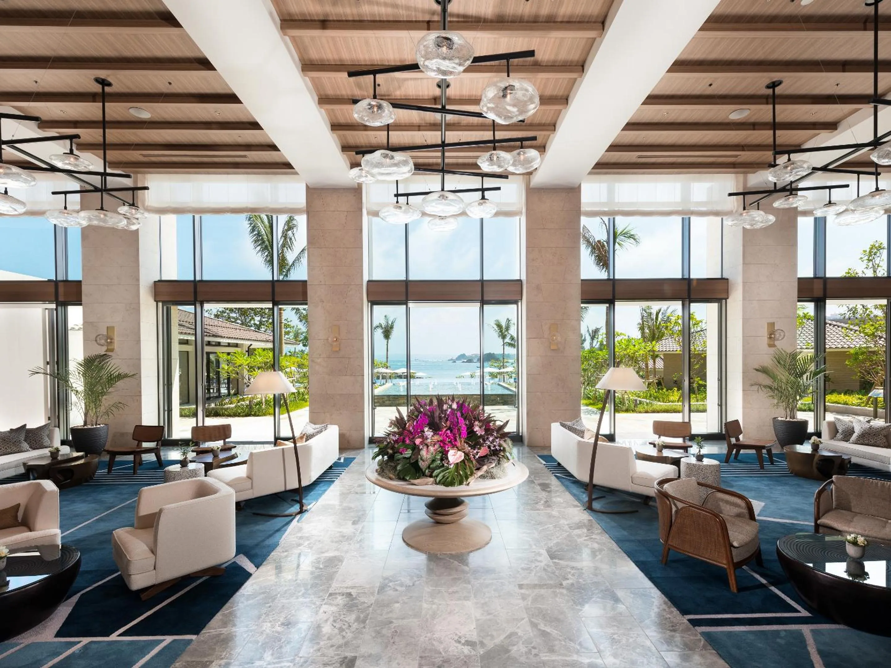 Lobby or reception in Halekulani Okinawa