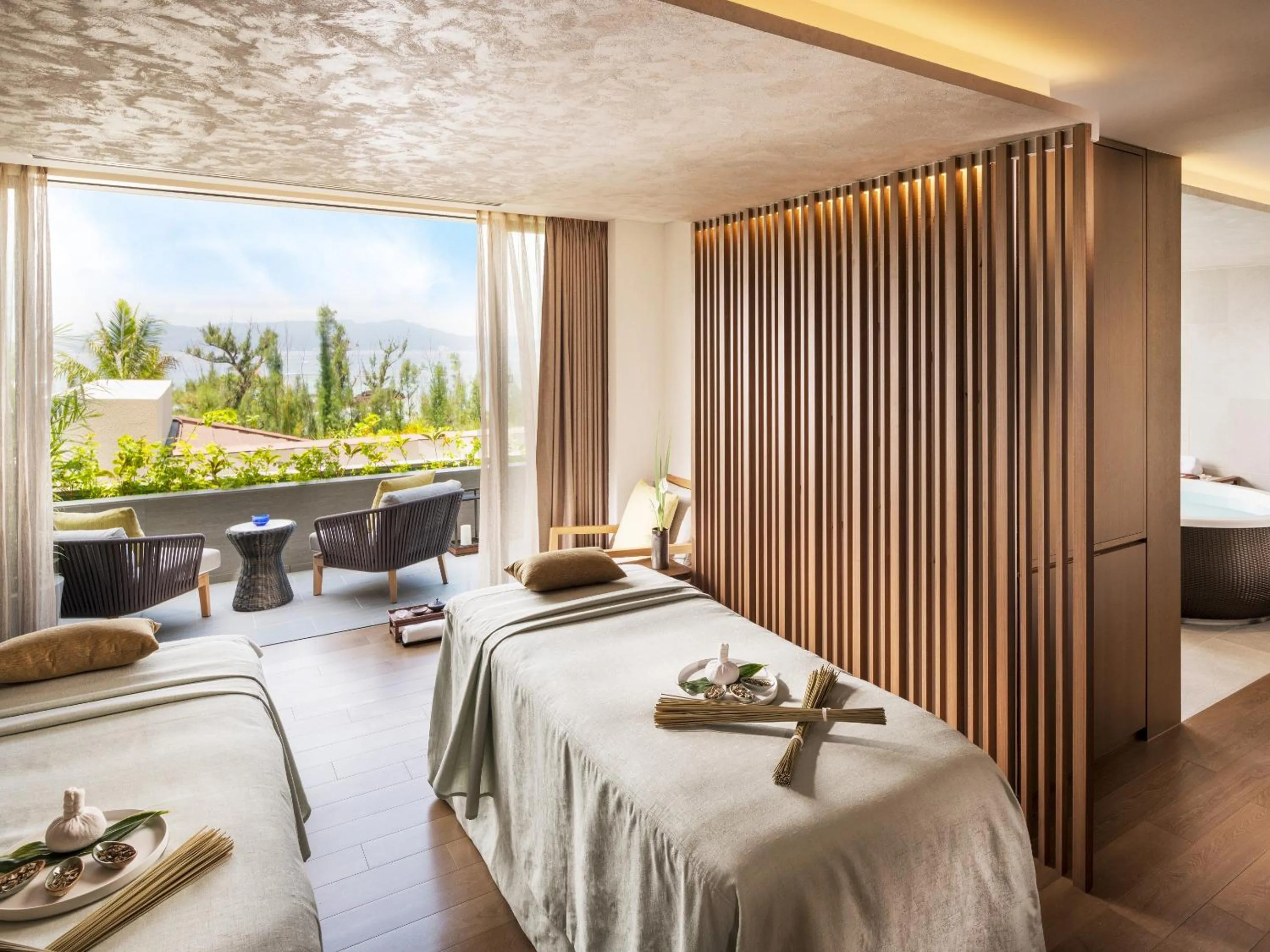 Spa and wellness centre/facilities, Bed in Halekulani Okinawa