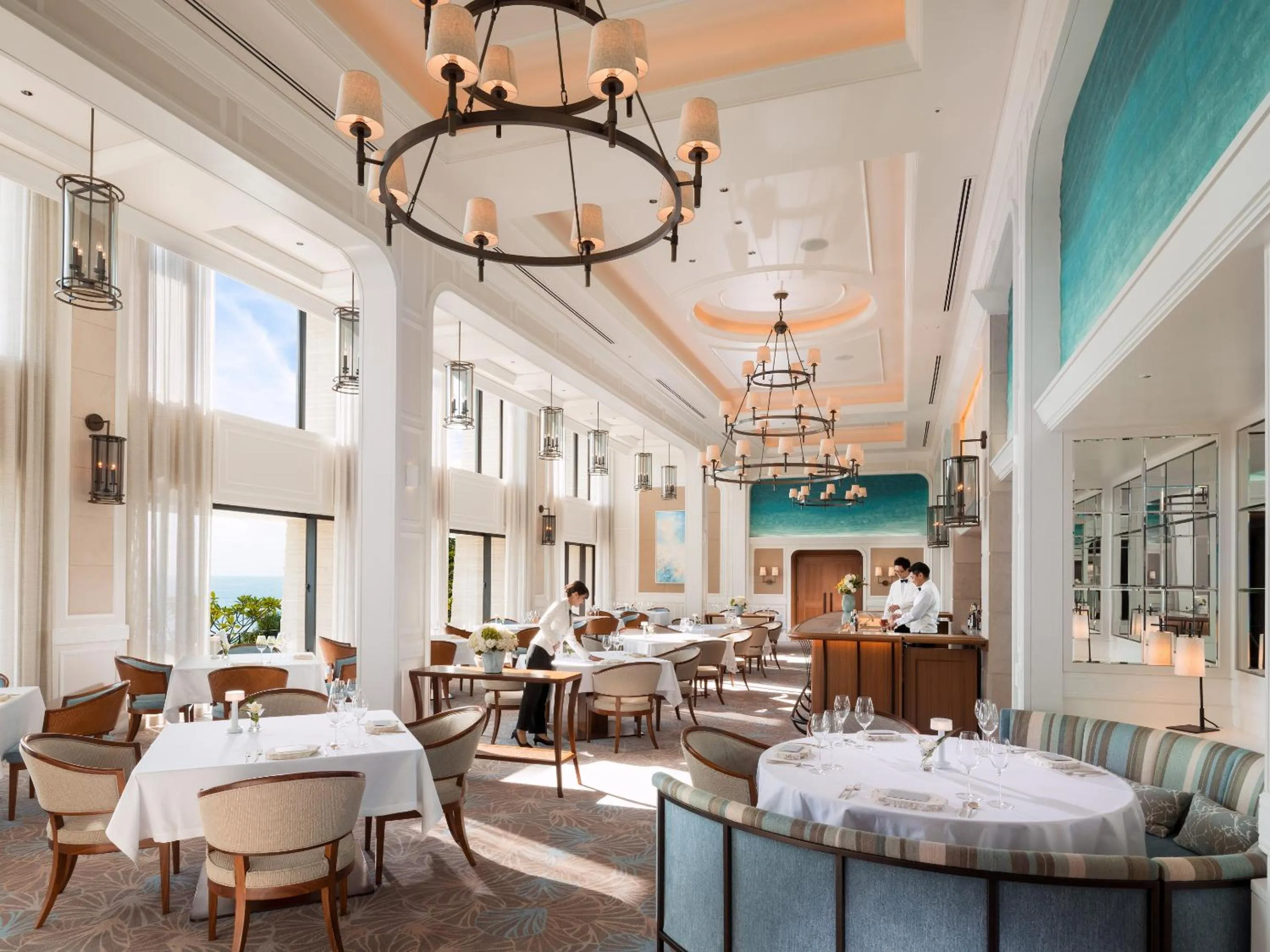 Restaurant/places to eat in Halekulani Okinawa