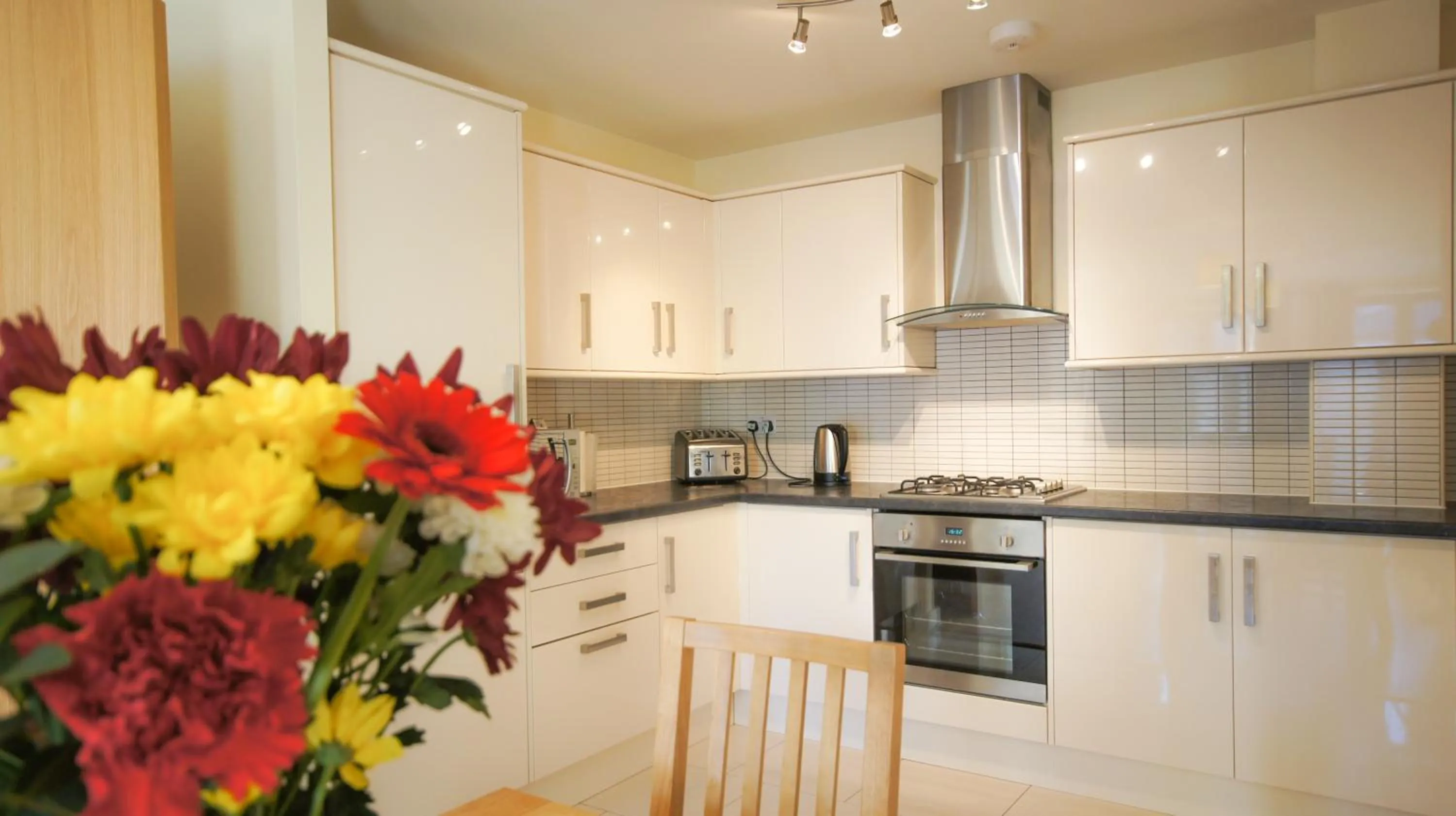 Living room in Crompton Court Apartments
