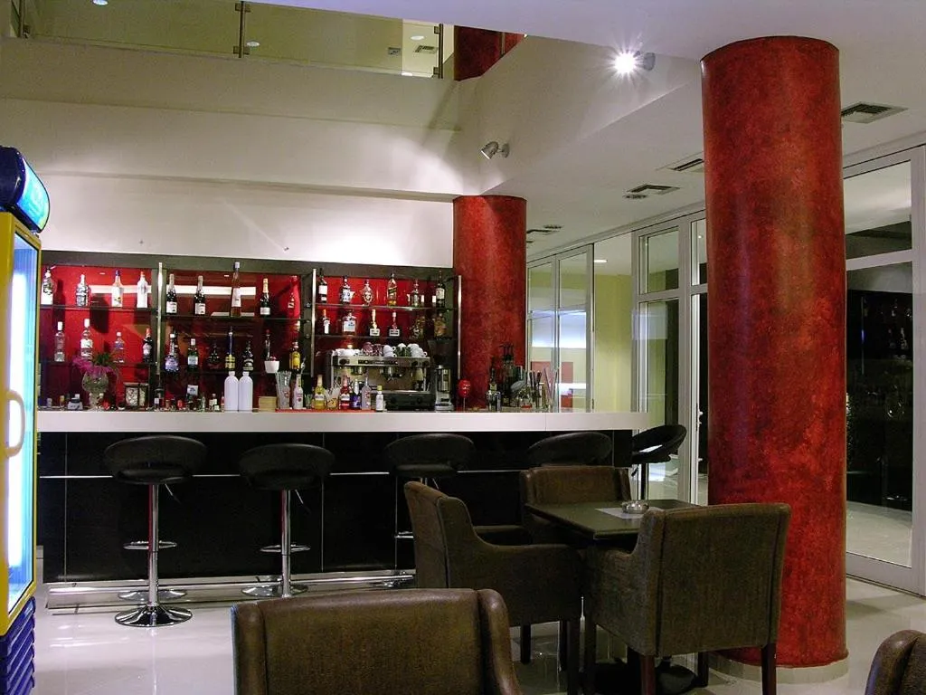 Antonios Village Hotel & Apartments